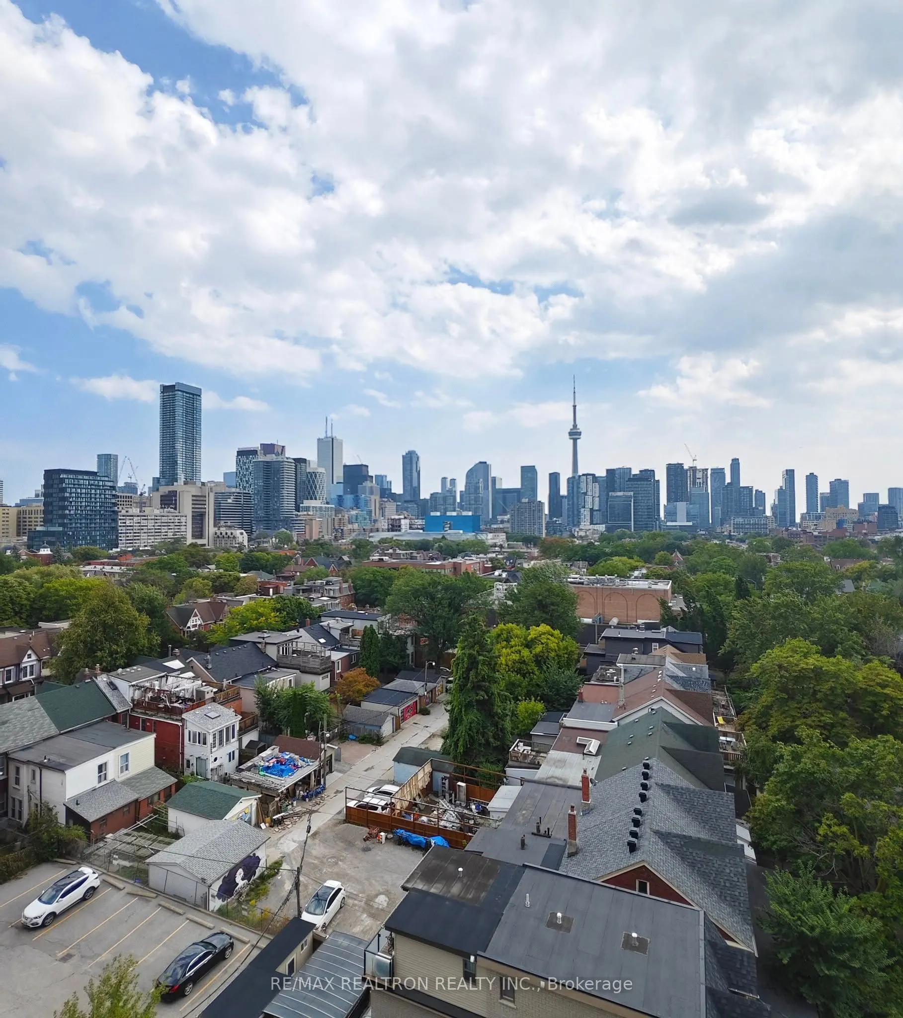 181 Huron Street, #903