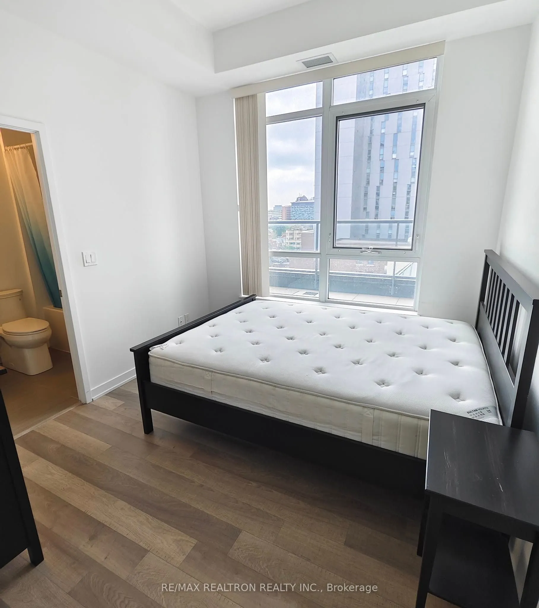 181 Huron Street, #903