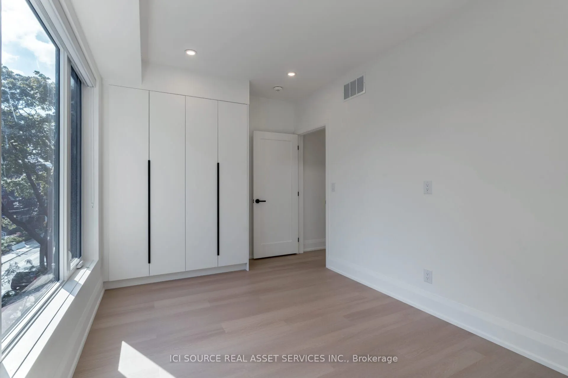 328 Shaw Street, #3