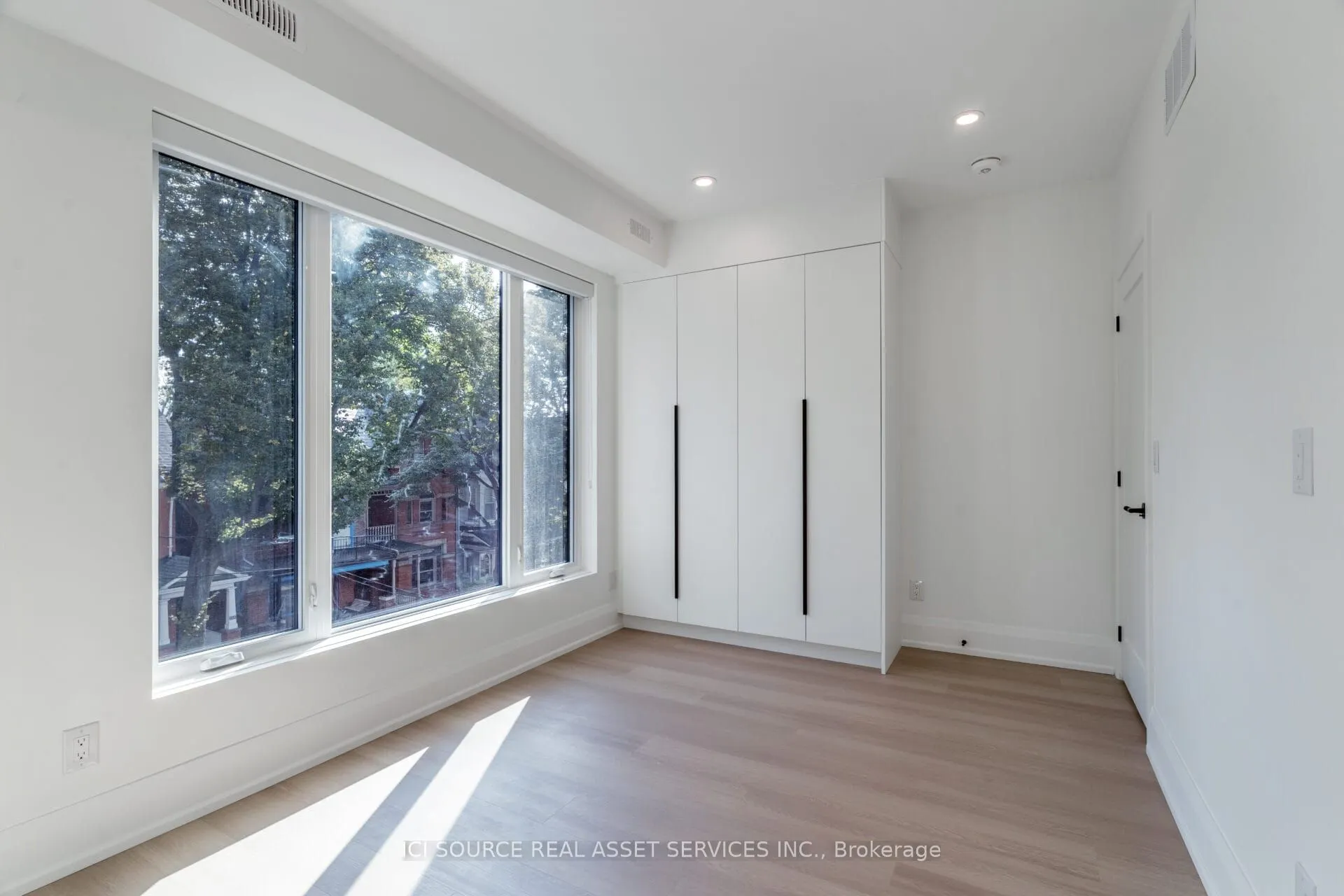 328 Shaw Street, #3