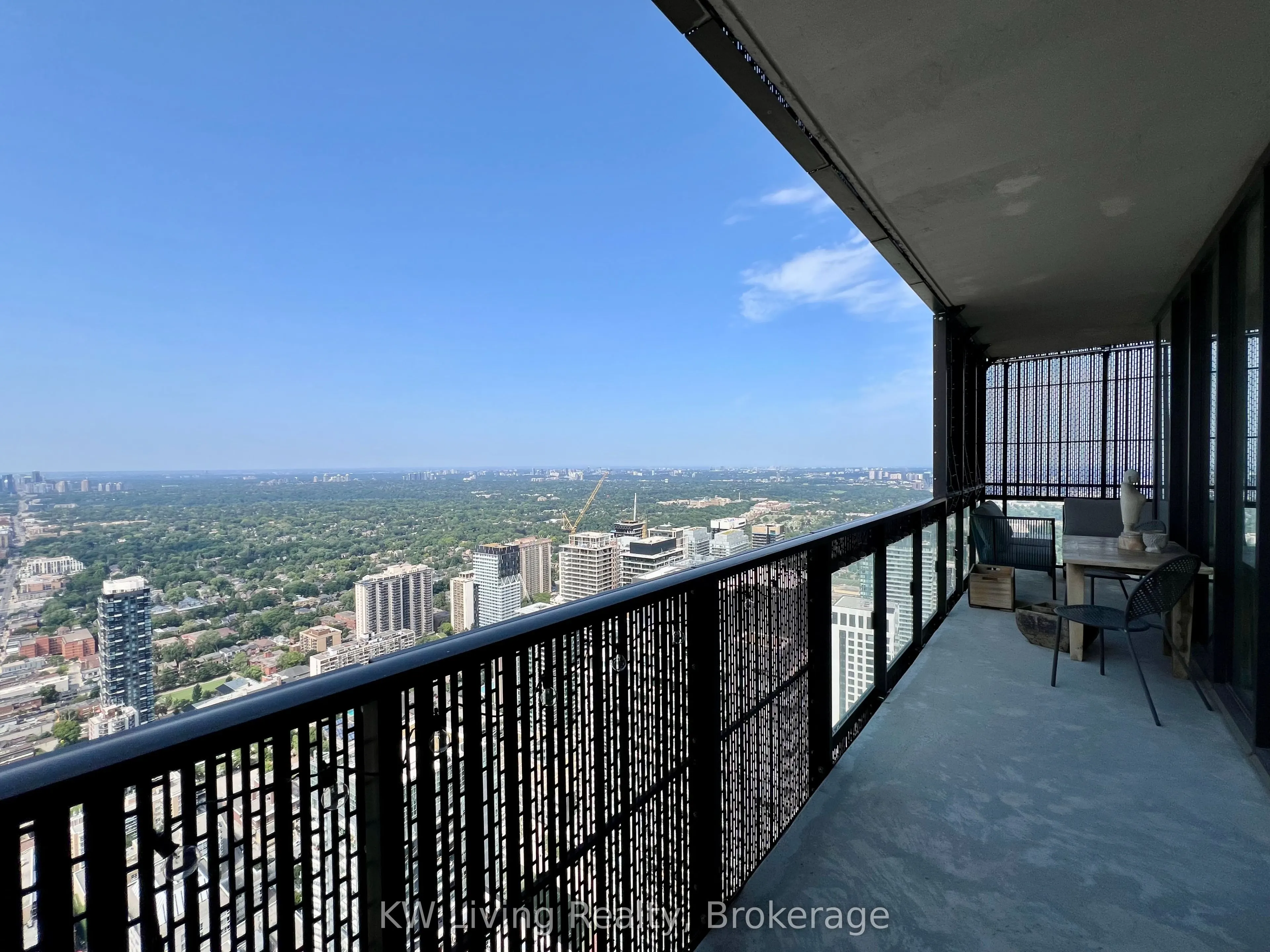 8 Eglinton Avenue E, #5608