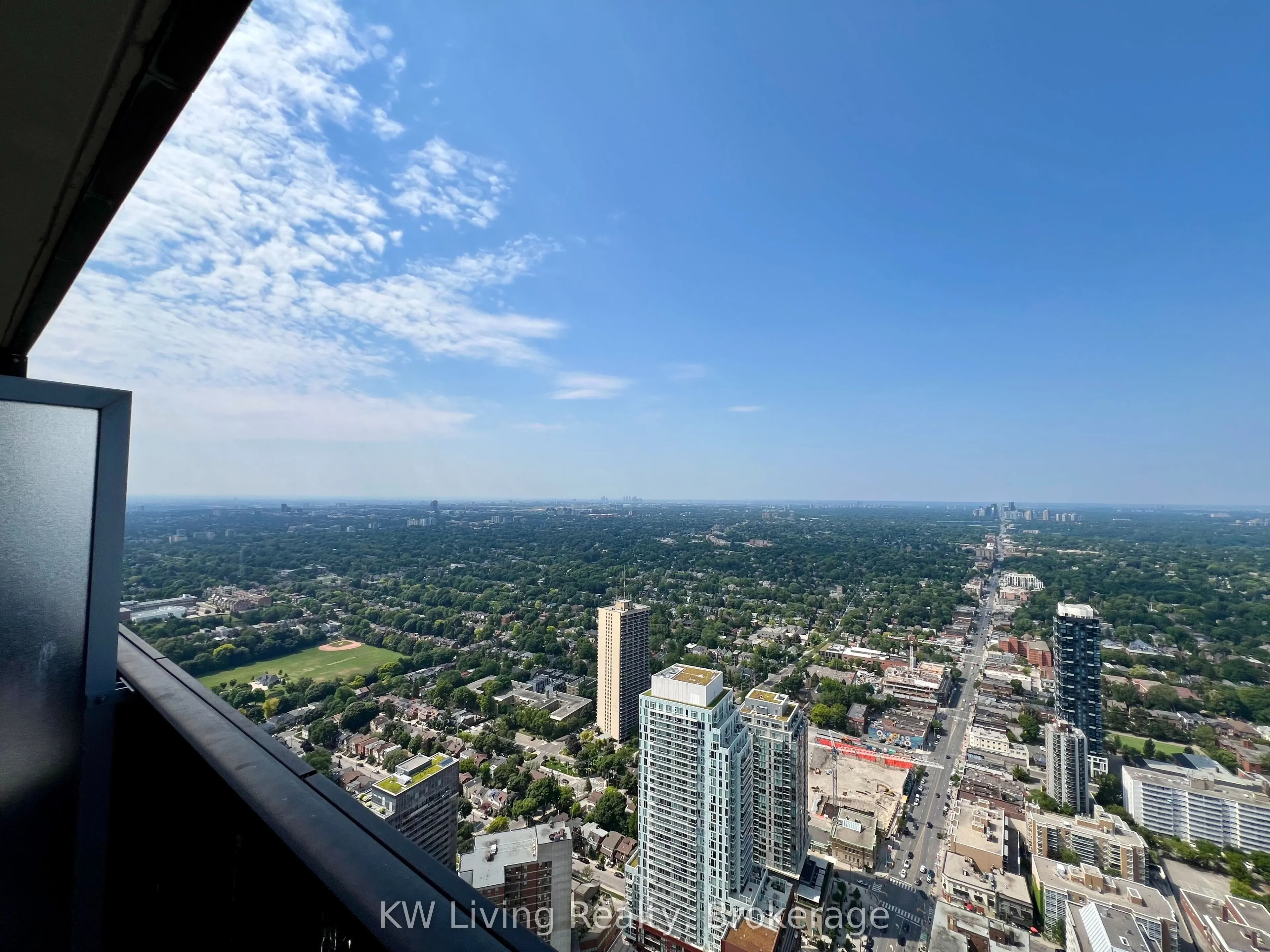 8 Eglinton Avenue E, #5608