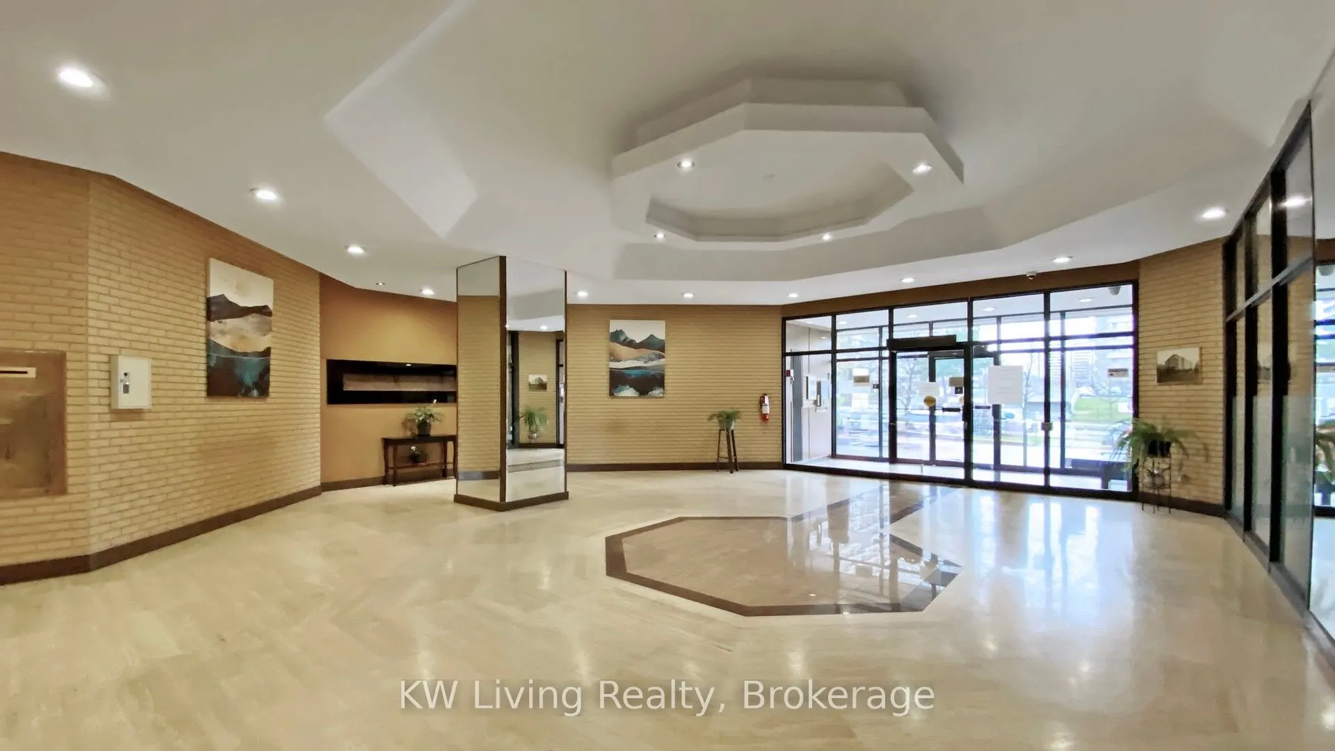 10 Gateway Boulevard, #306