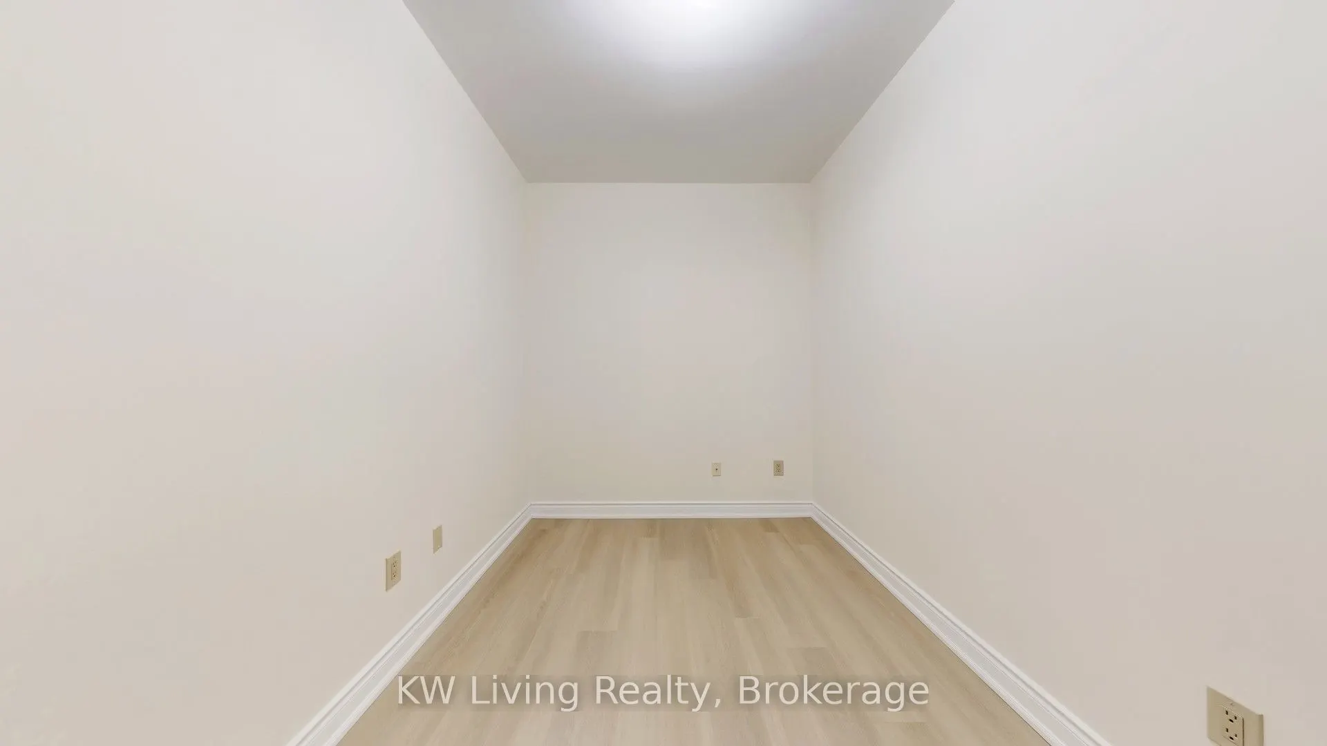 10 Gateway Boulevard, #306