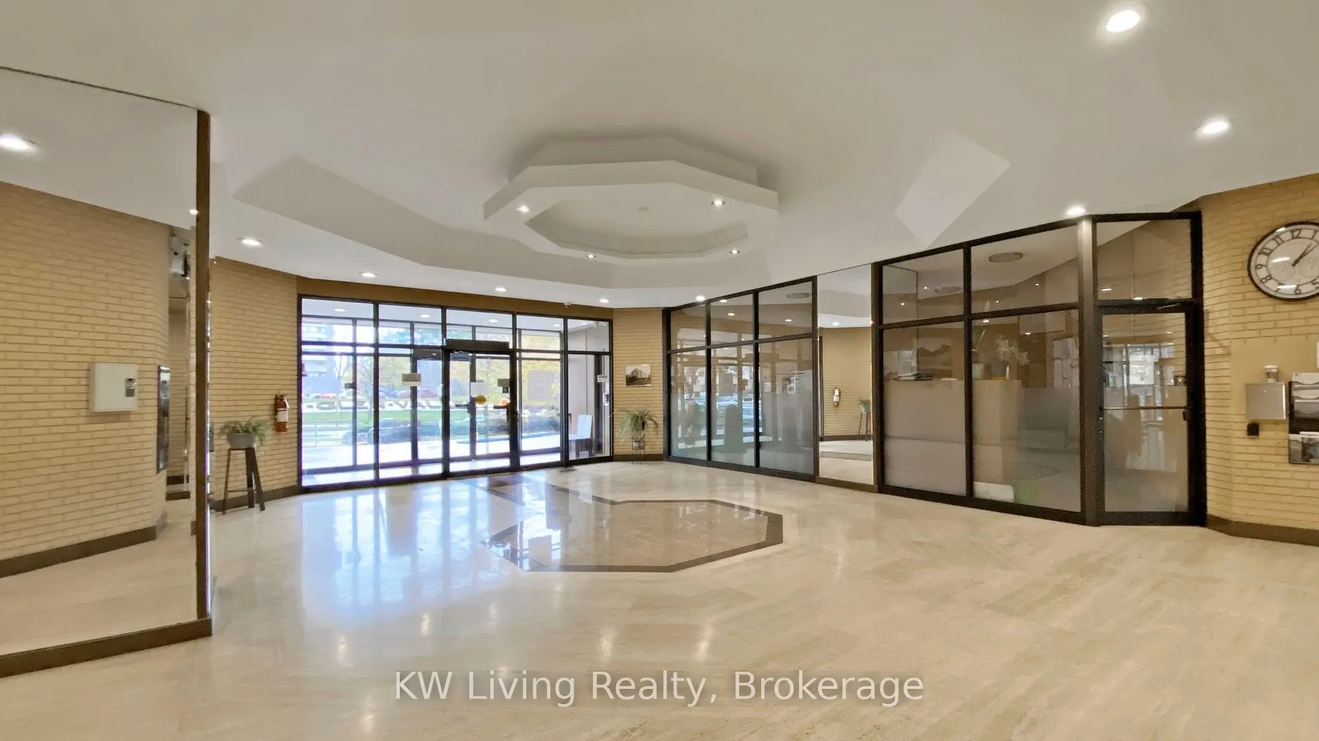 10 Gateway Boulevard, #306
