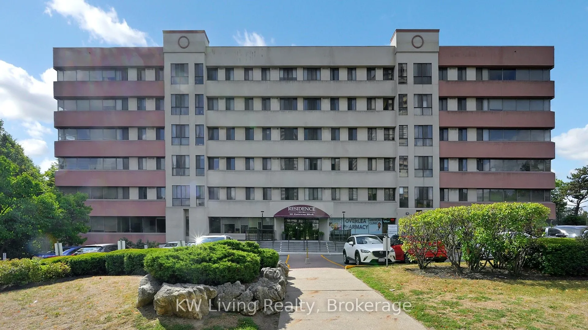 10 Gateway Boulevard, #306