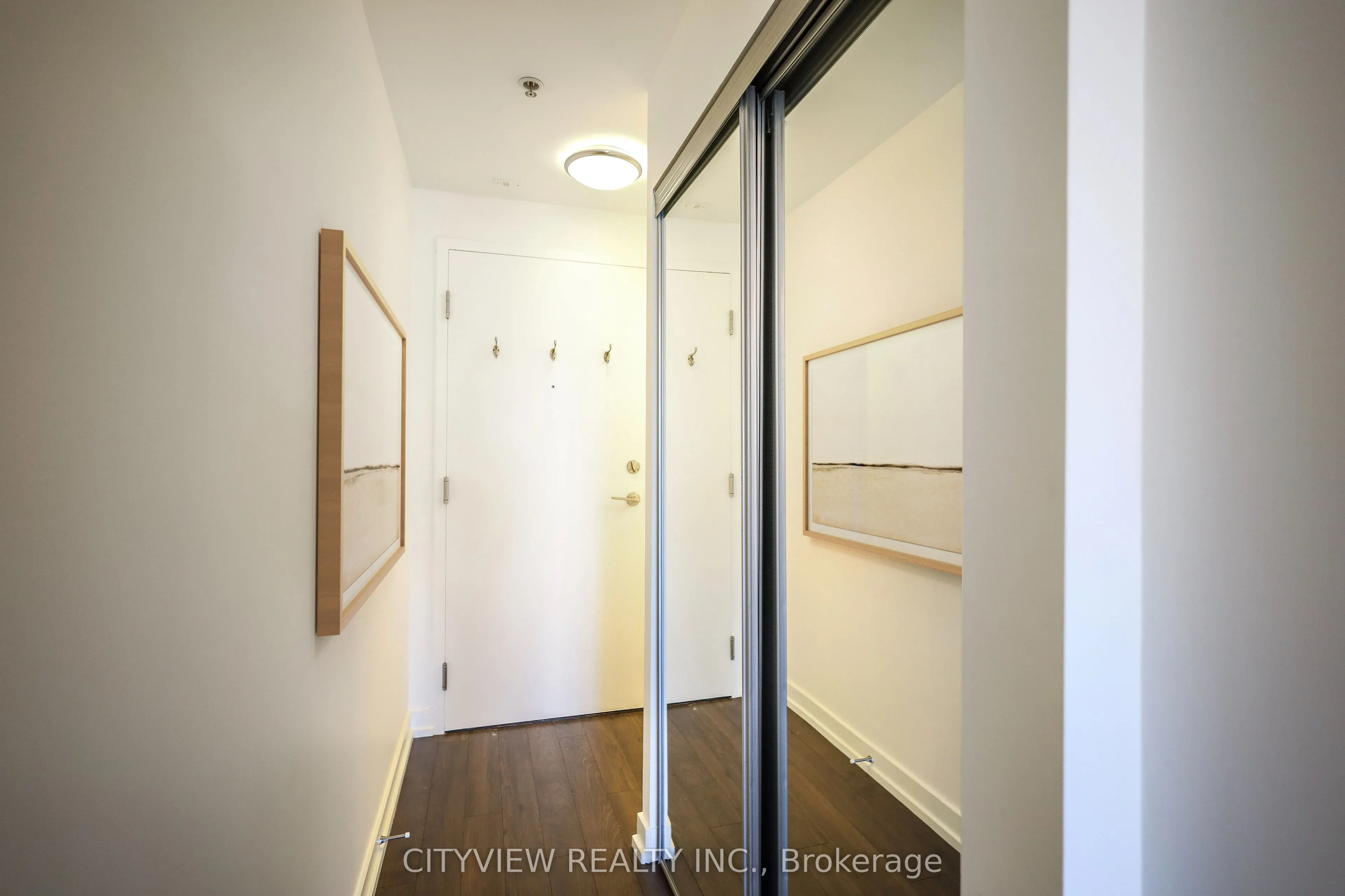 707 Dovercourt Road, #416