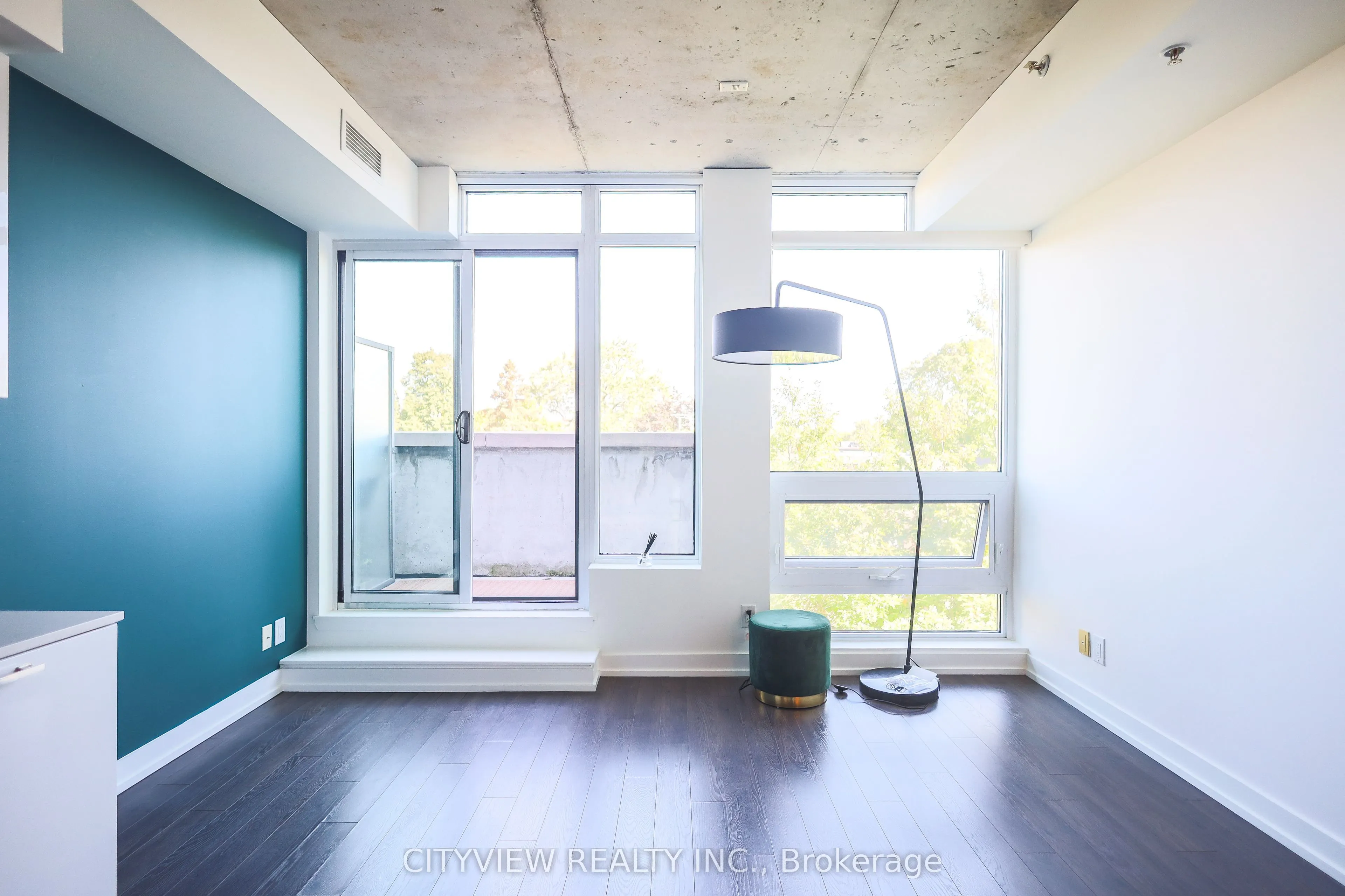 707 Dovercourt Road, #416