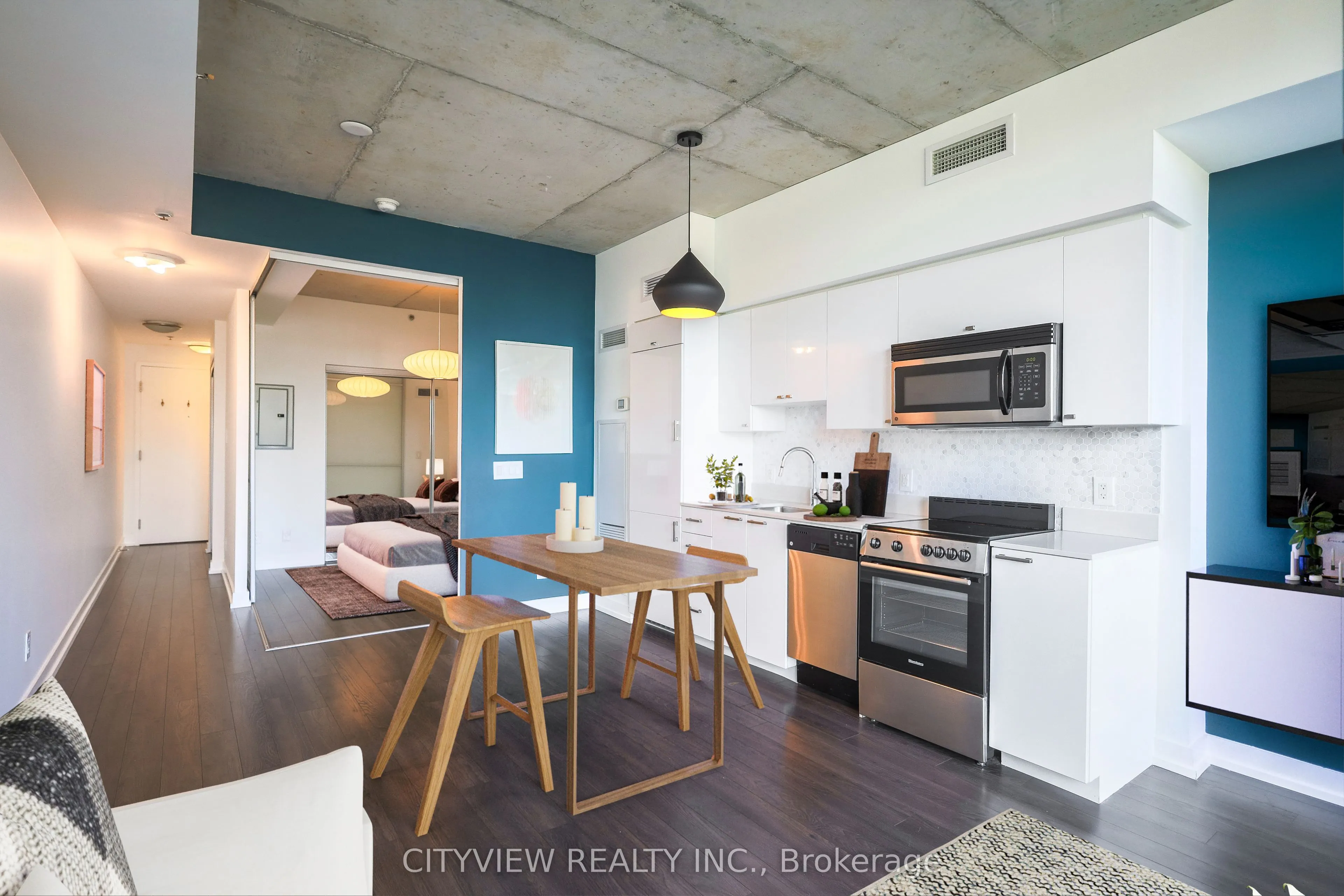 707 Dovercourt Road, #416