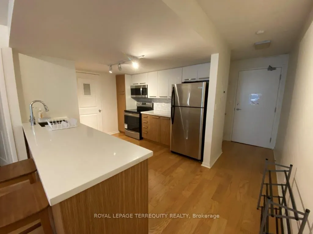 11 St Joseph Street, #1204