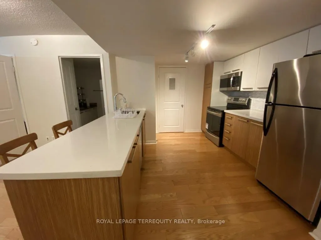 11 St Joseph Street, #1204