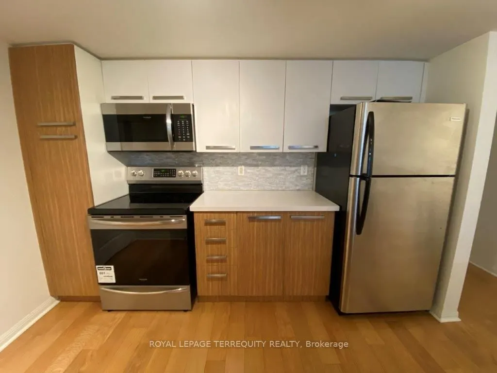 11 St Joseph Street, #1204