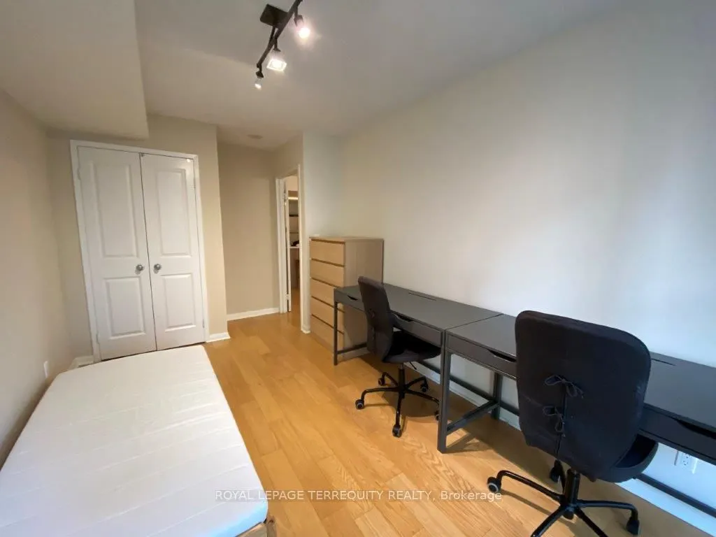 11 St Joseph Street, #1204