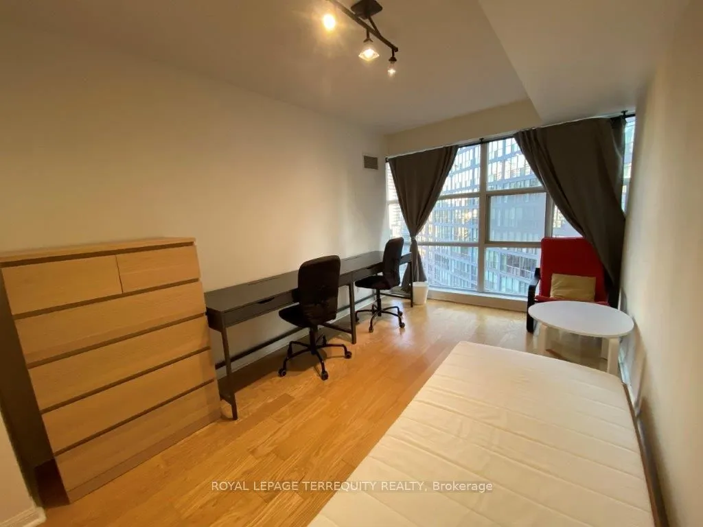 11 St Joseph Street, #1204