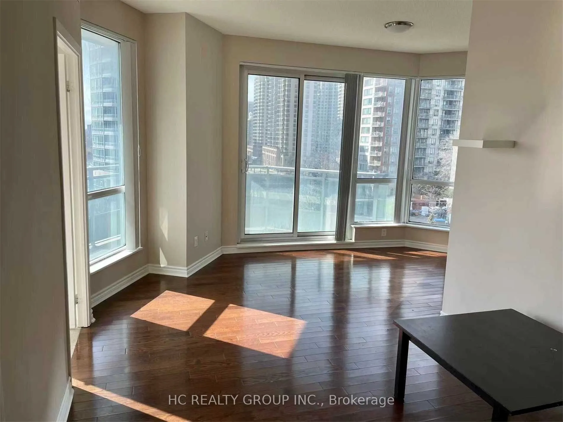 18 Holmes Avenue, #503