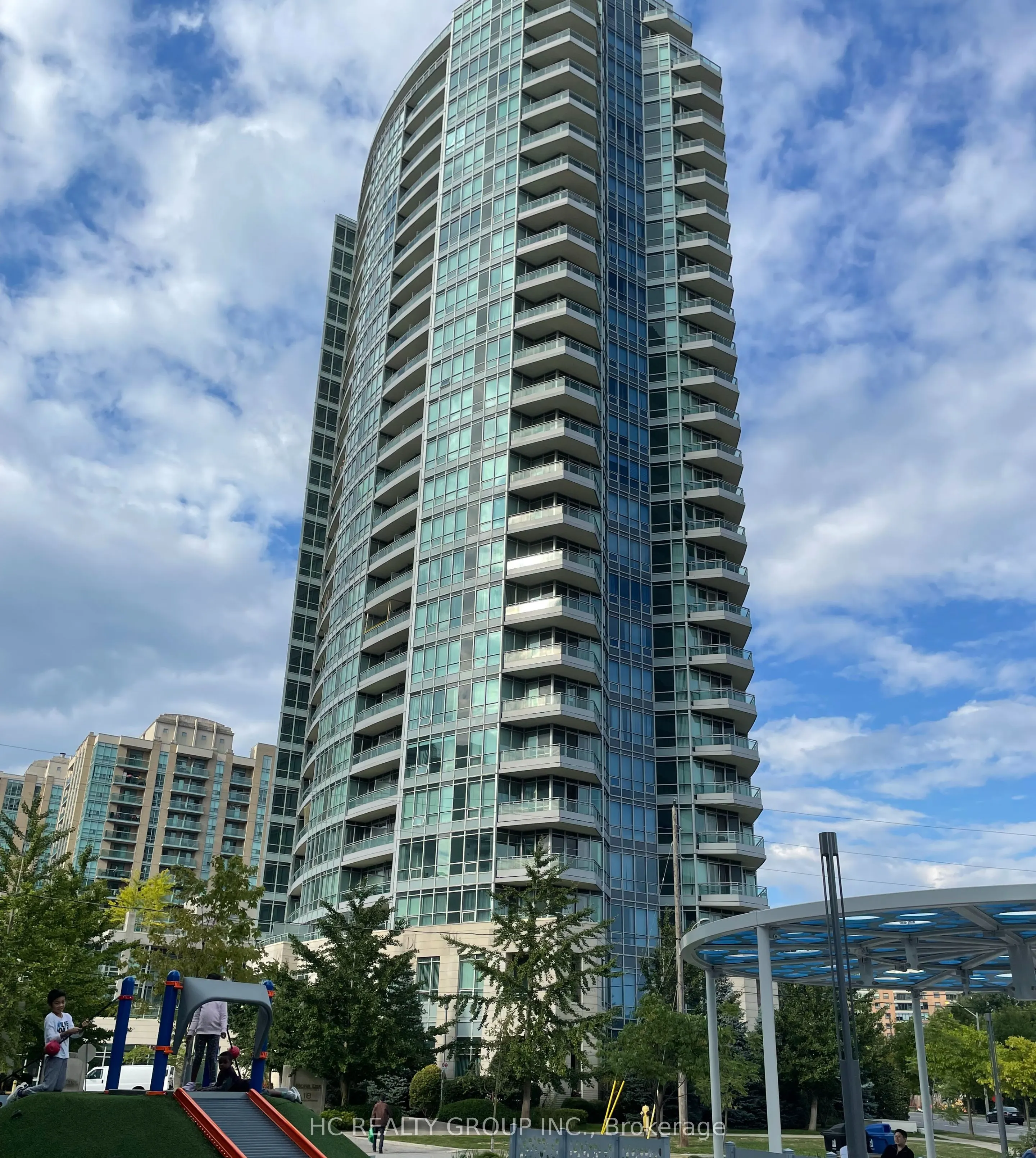 18 Holmes Avenue, #503