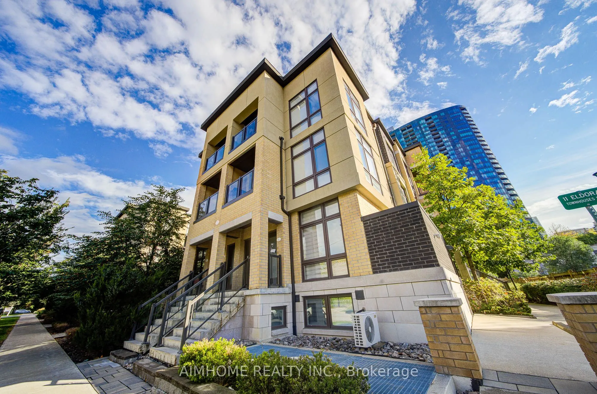11 Eldora Avenue, #6