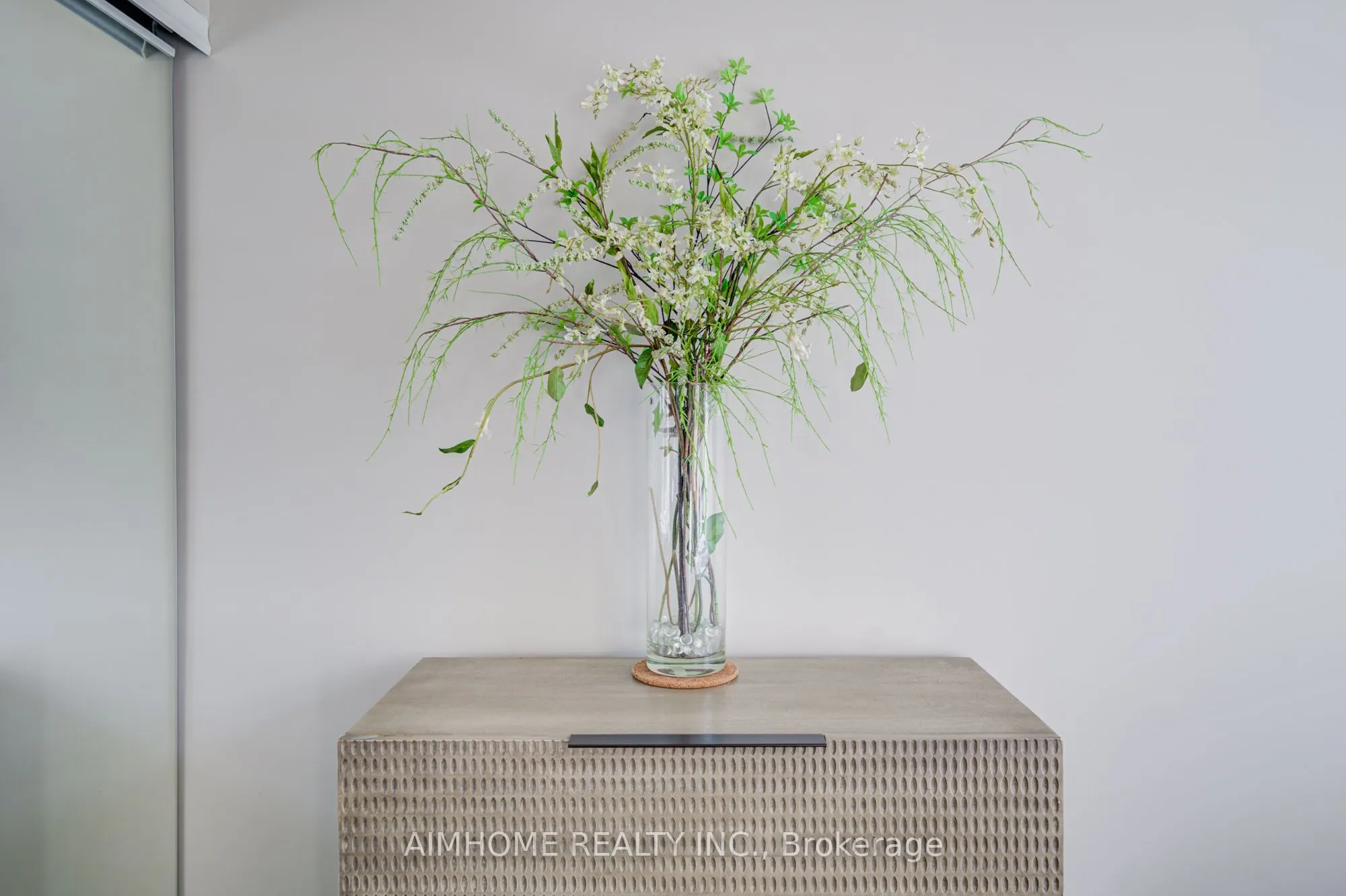 11 Eldora Avenue, #6