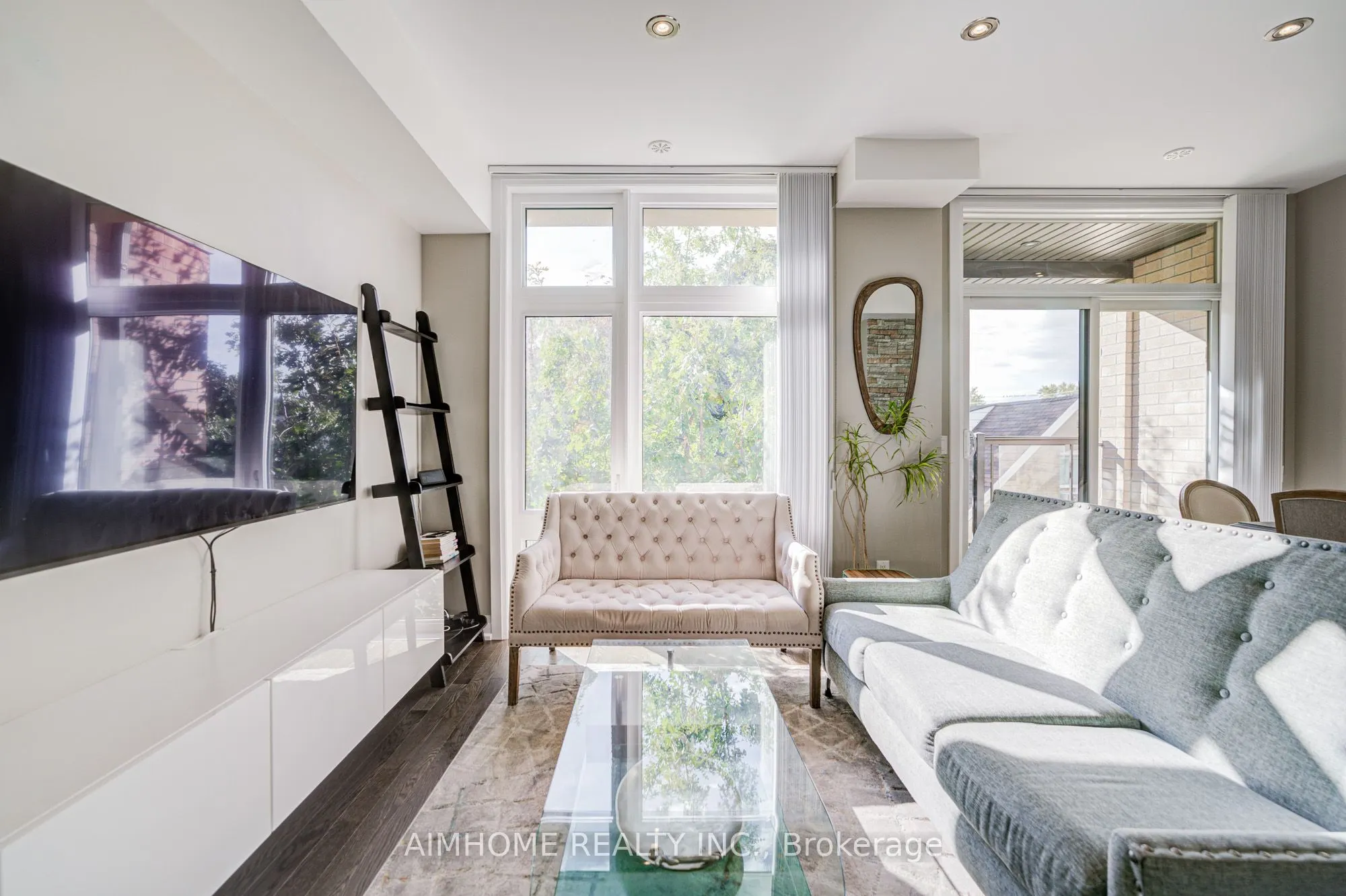 11 Eldora Avenue, #6
