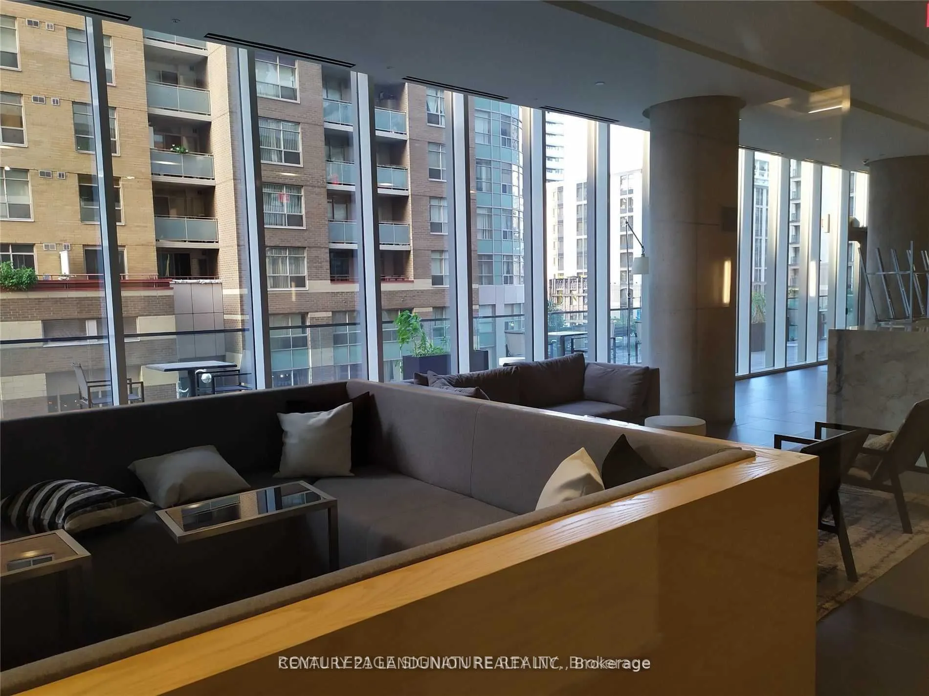 15 Grenville Street, #2407