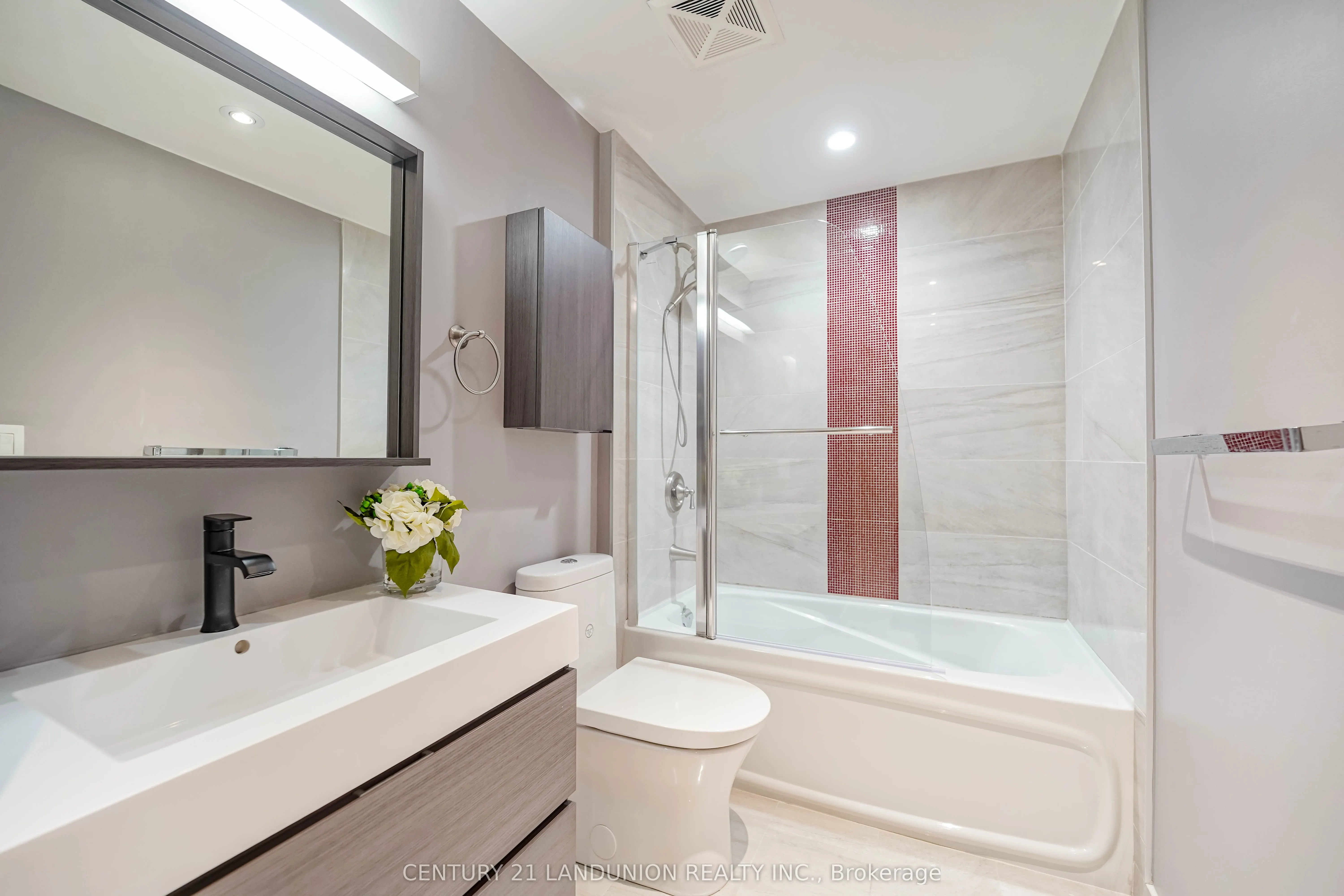 38 Kenaston Gardens, #GV109