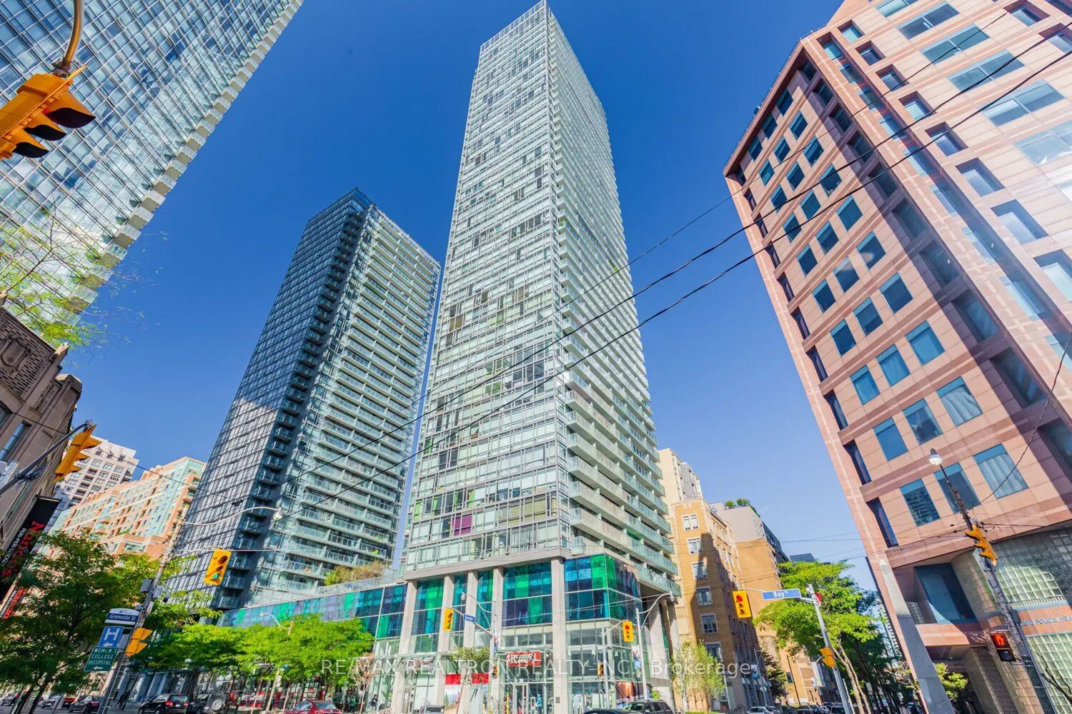 38 Grenville Street, #707
