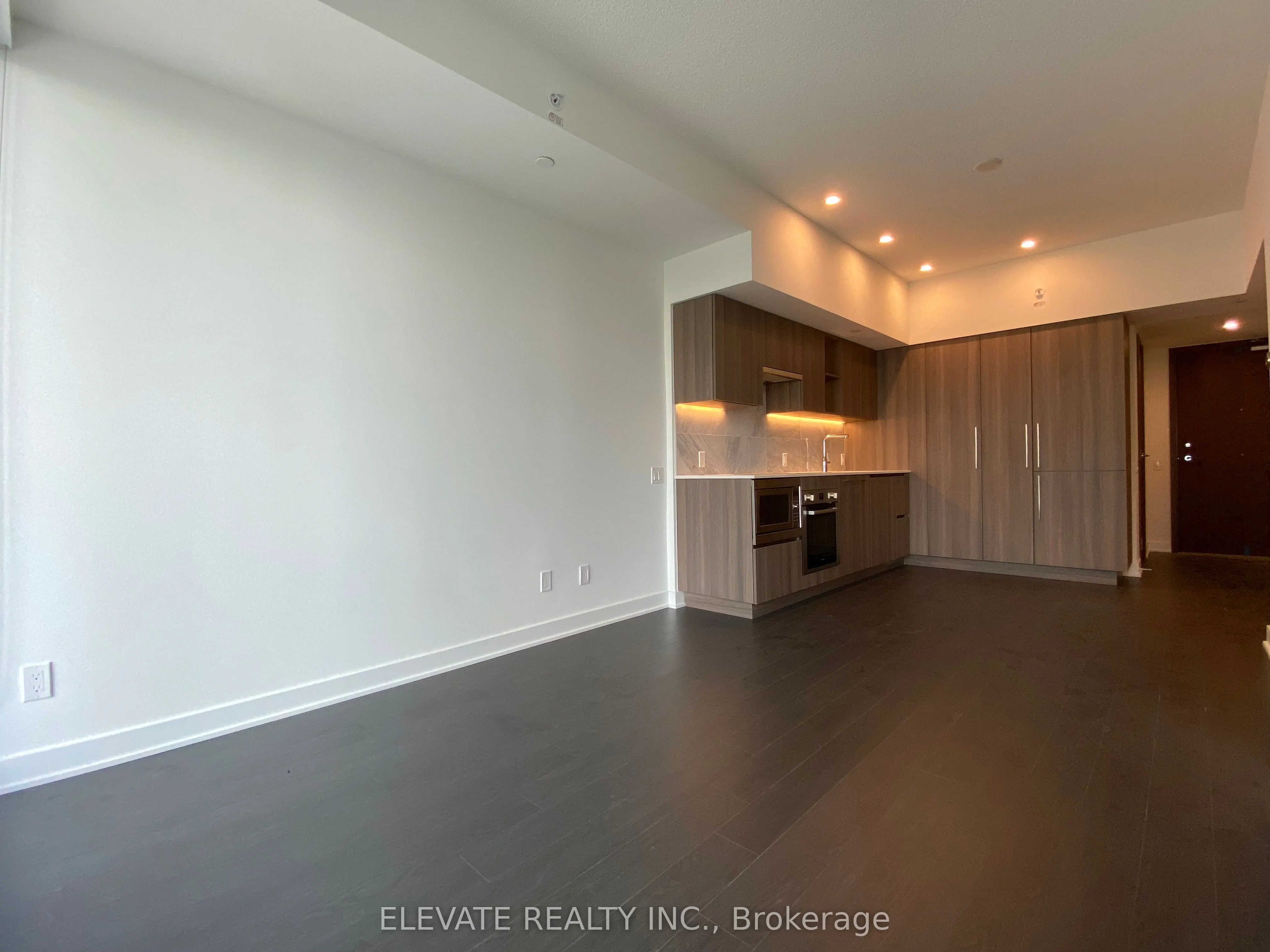 19 Bathurst Street, #2101