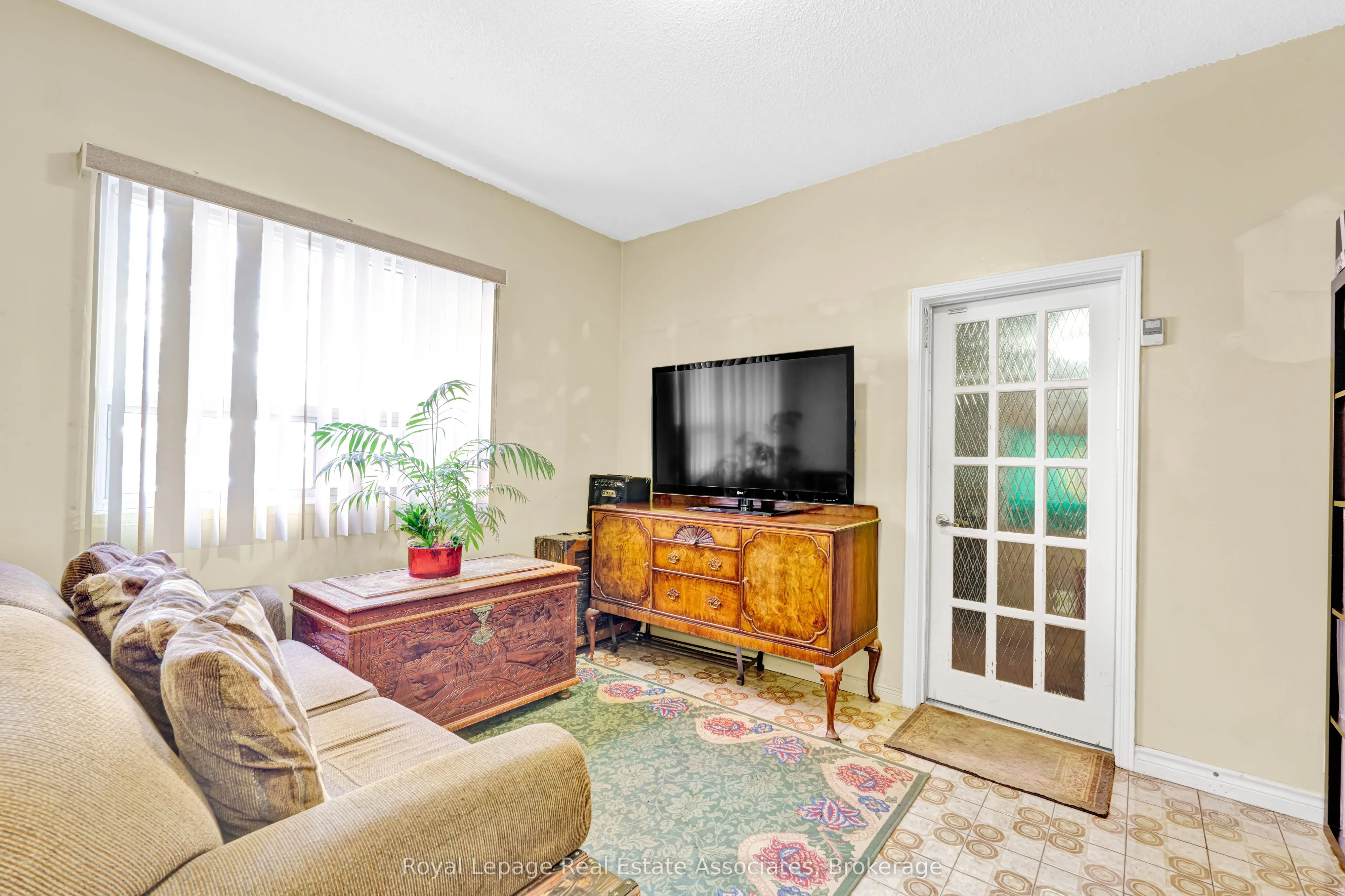 101 Dovercourt Road
