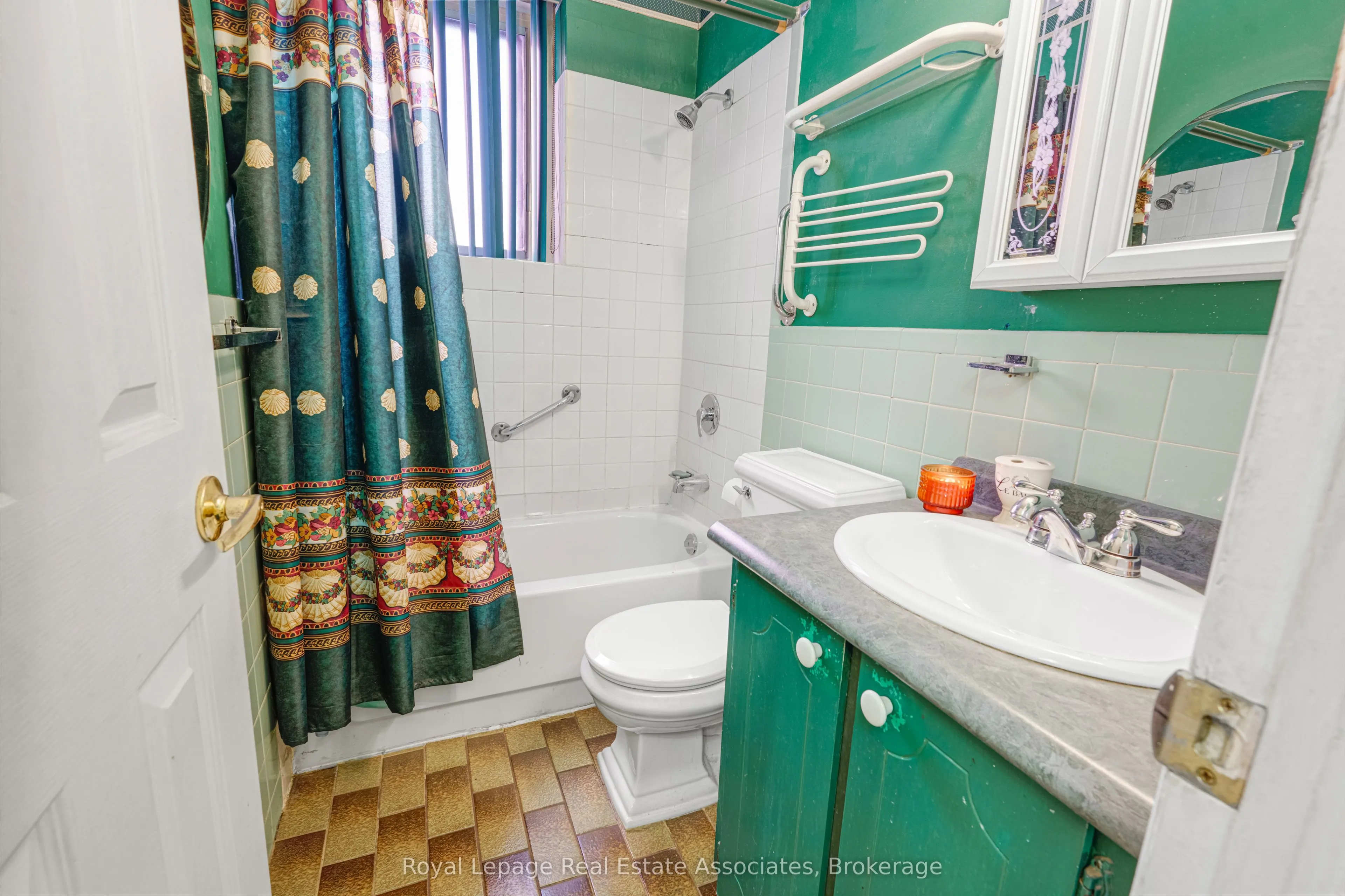 101 Dovercourt Road