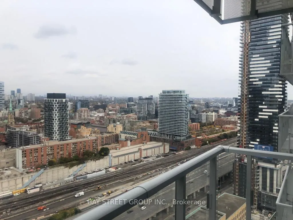 28 Freeland Street, #3005