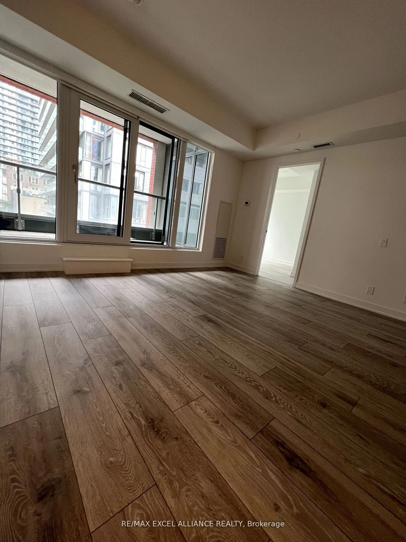 108 Peter Street, #508
