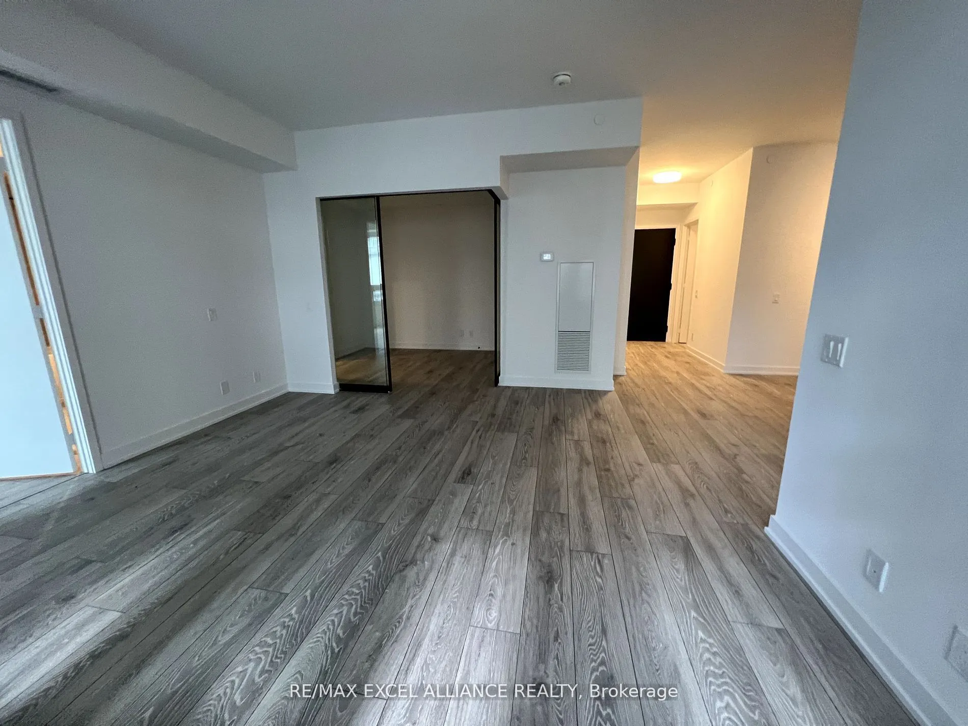 108 Peter Street, #508