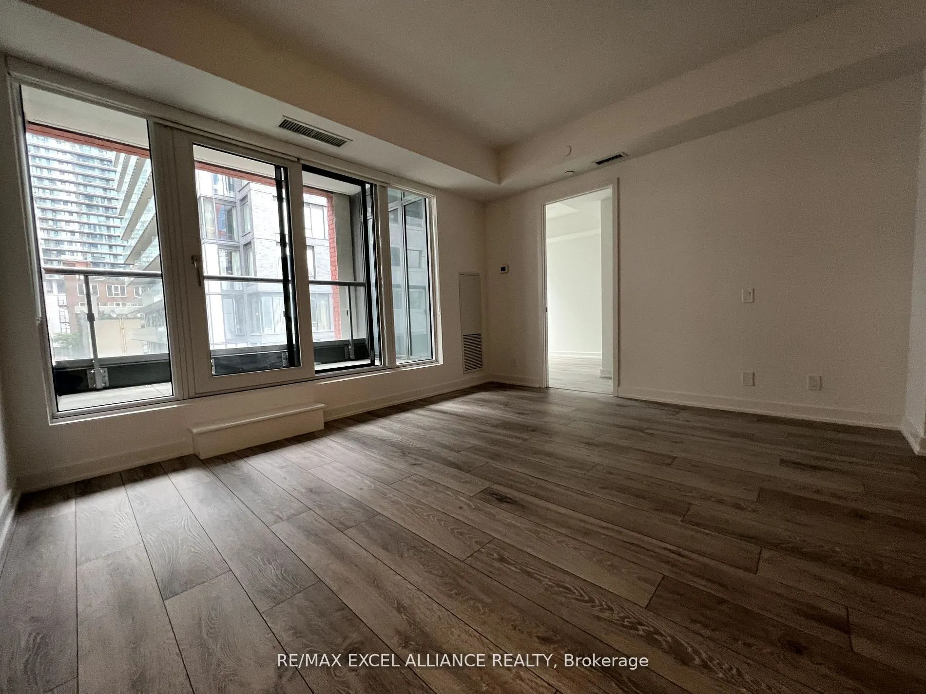 108 Peter Street, #508