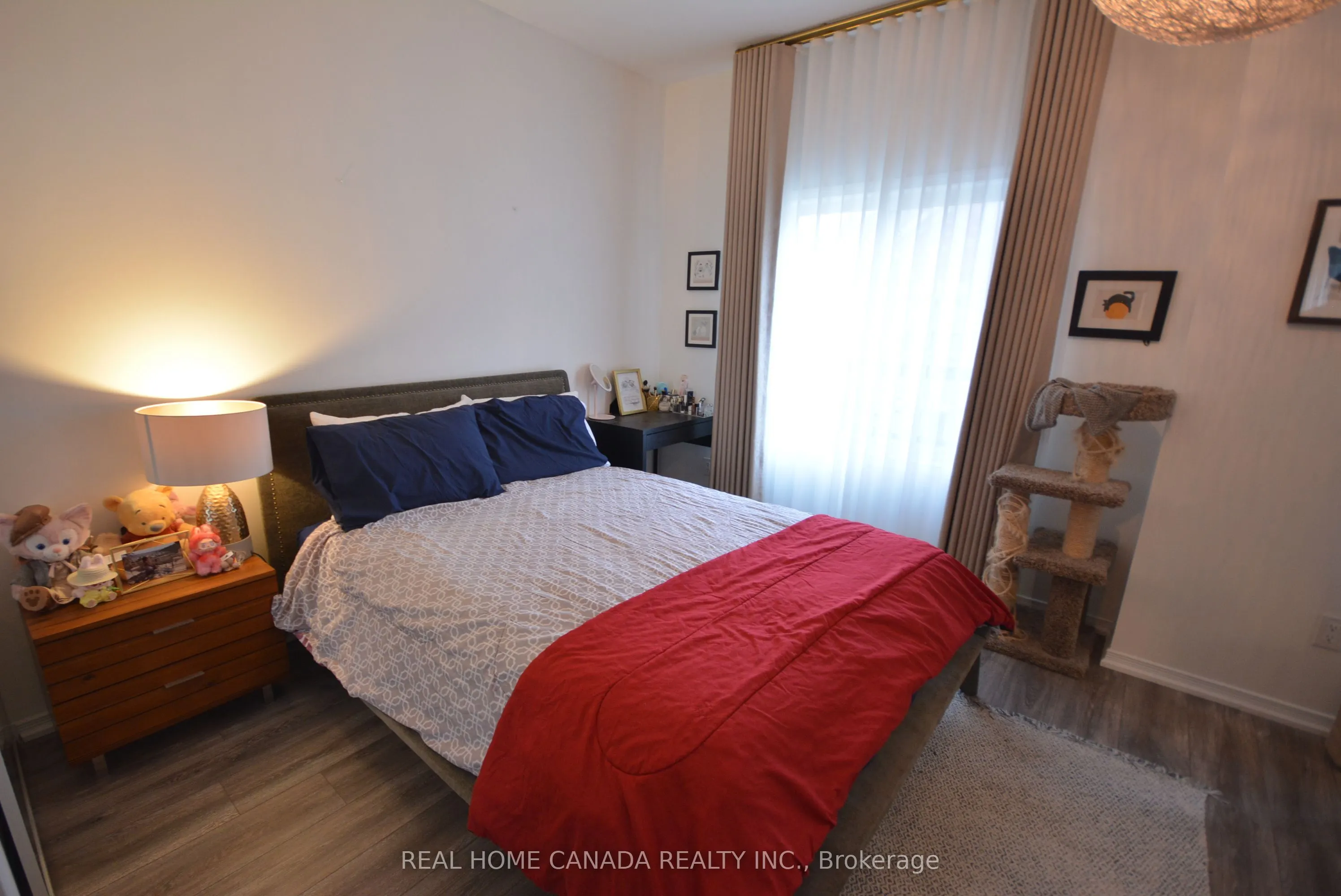 25 Coneflower Crescent, #Th 14