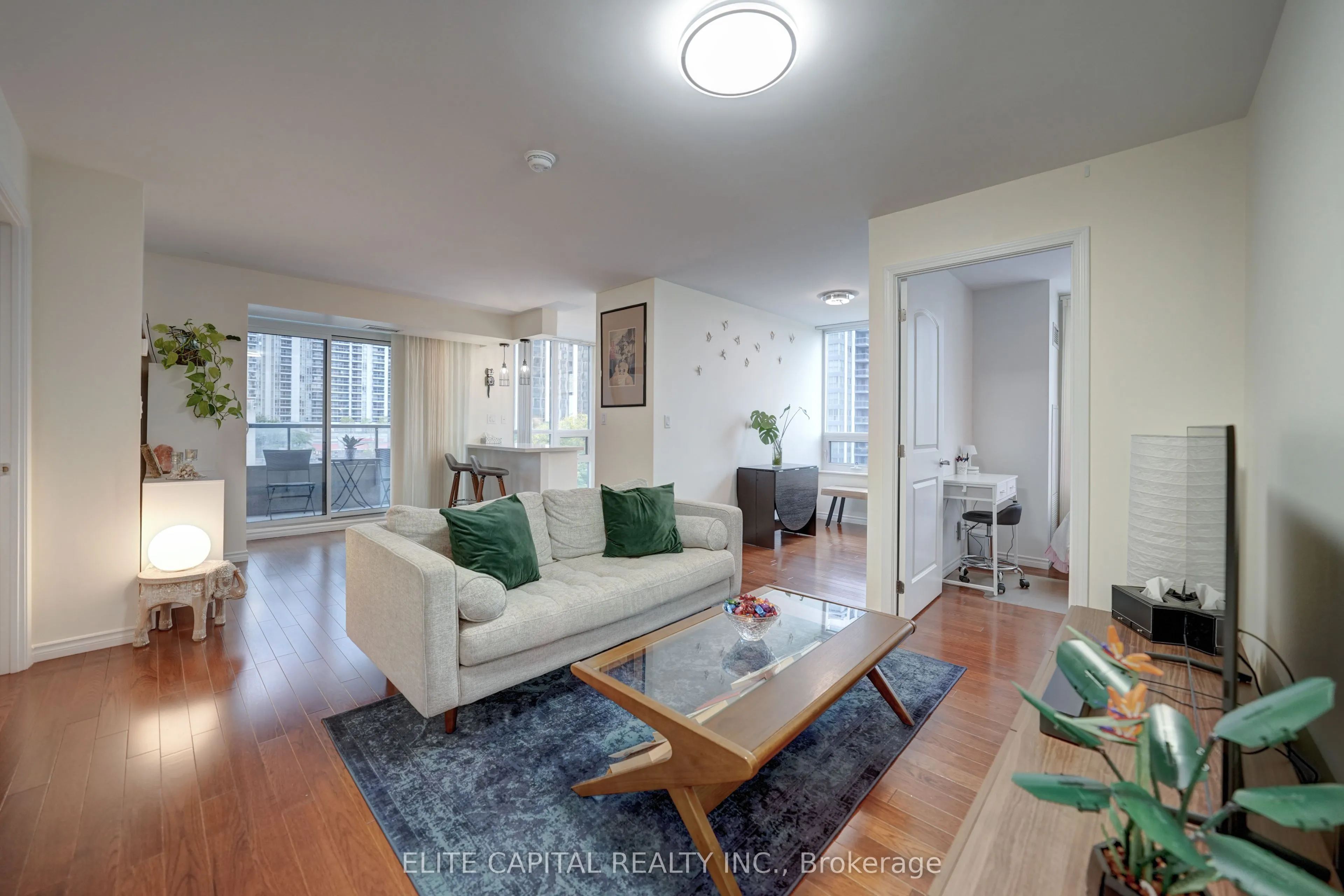 35 Hollywood Avenue, #619