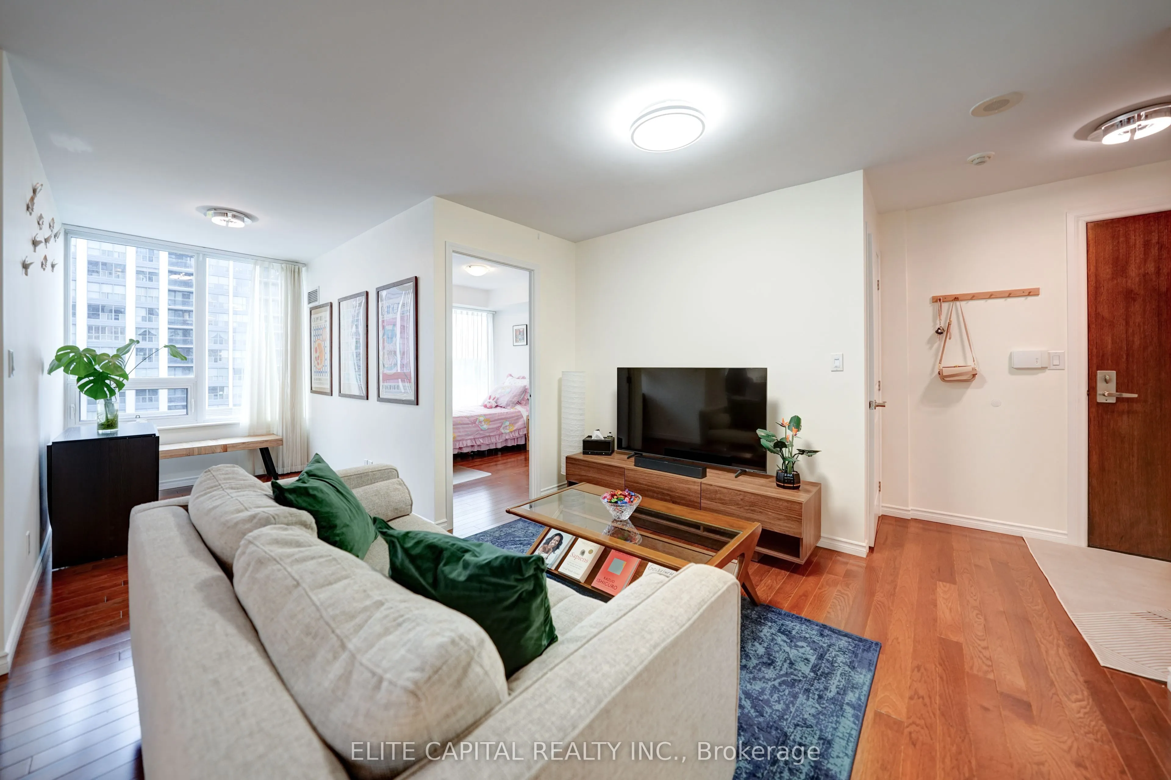 35 Hollywood Avenue, #619
