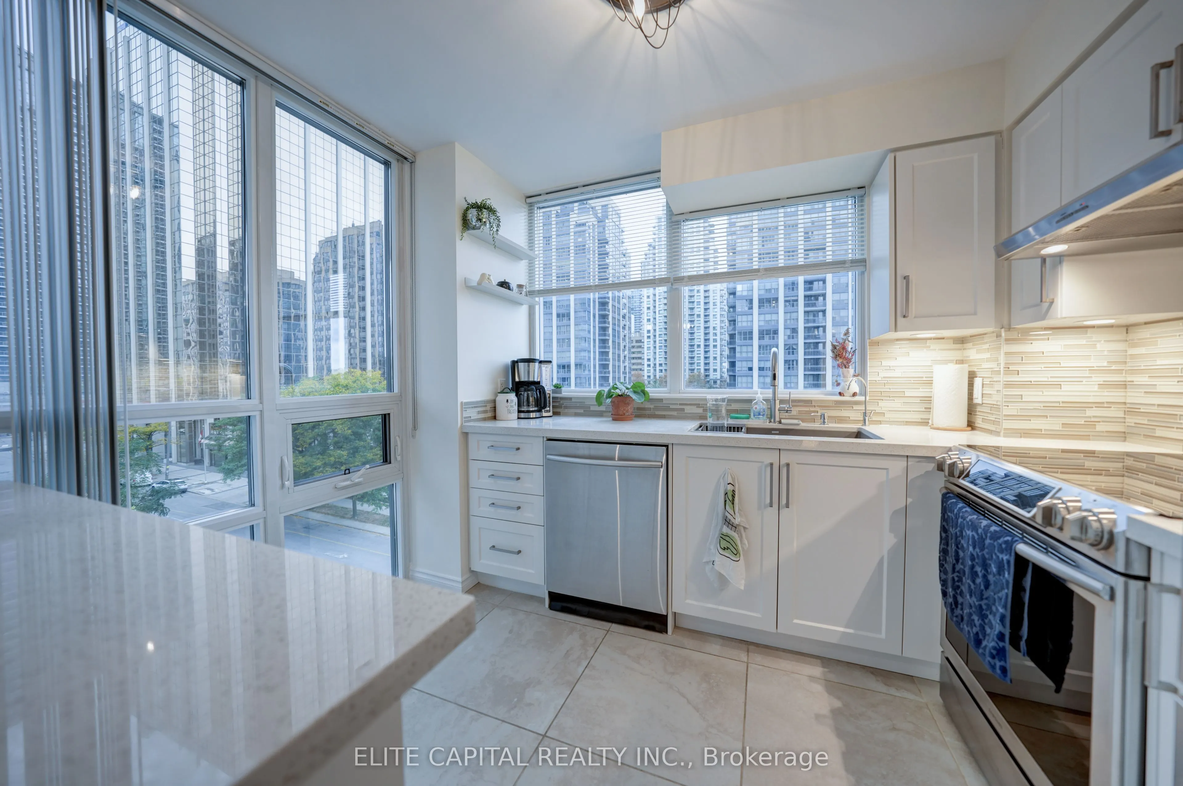 35 Hollywood Avenue, #619