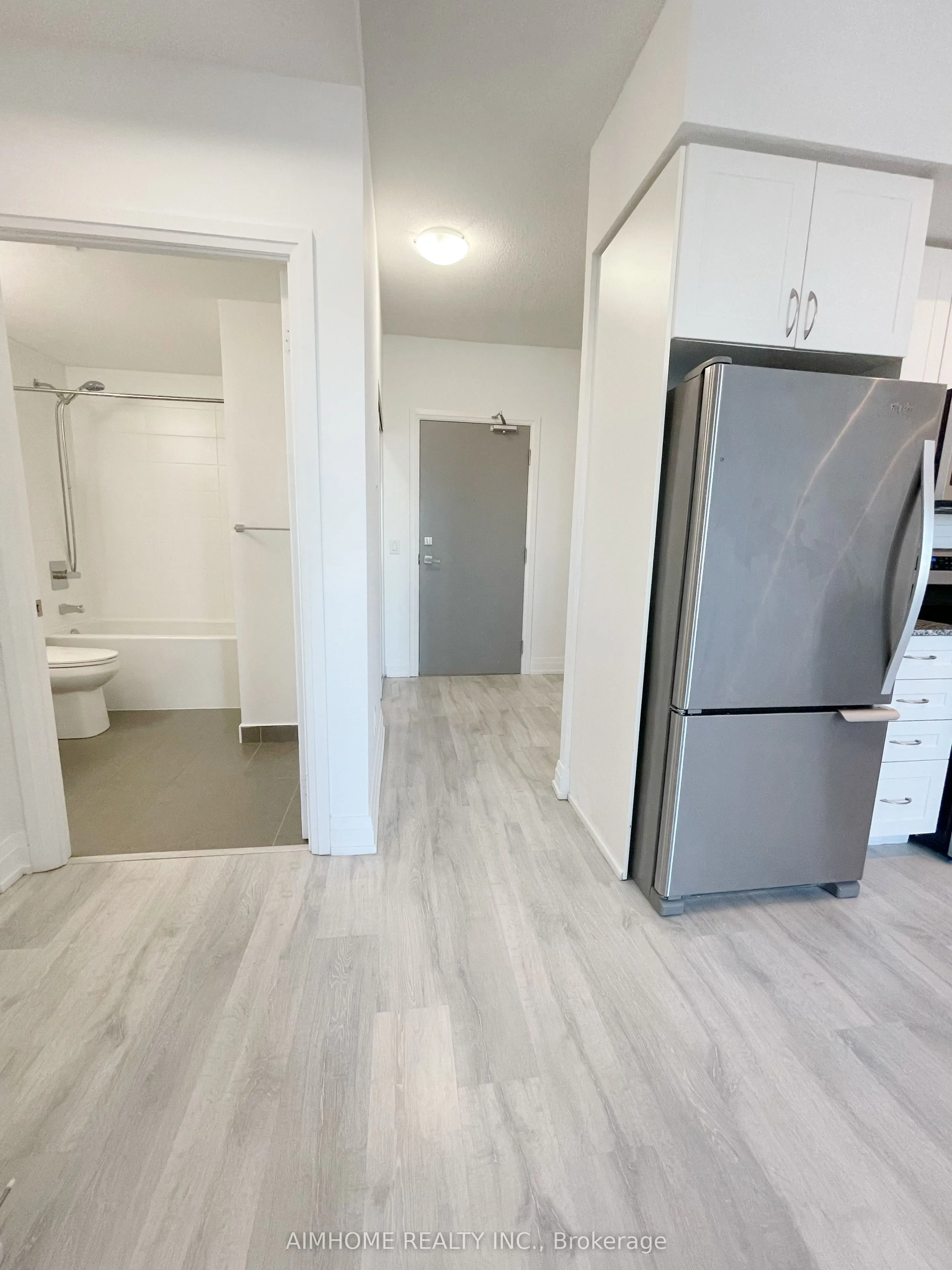 591 Sheppard Avenue E, #Ph26