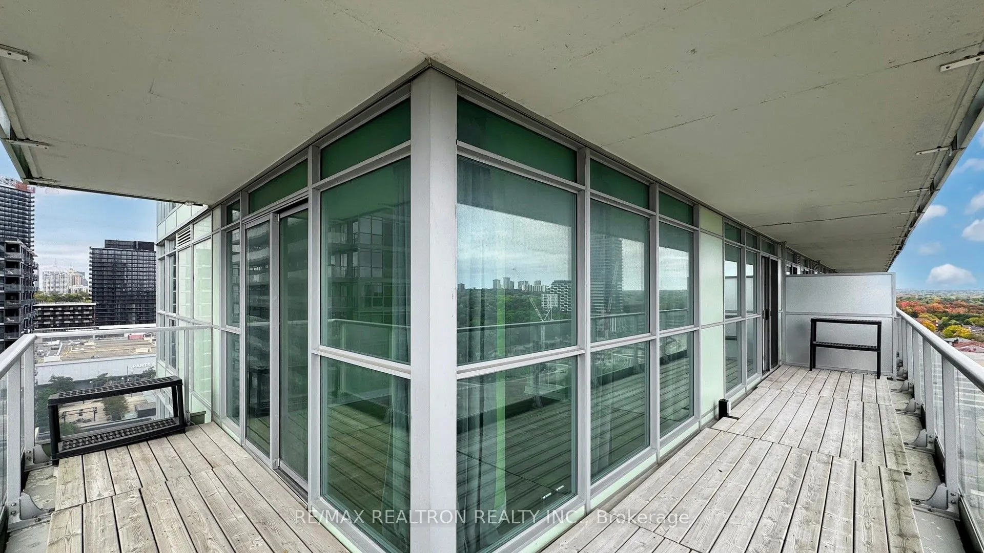 33 Singer Court, #1711