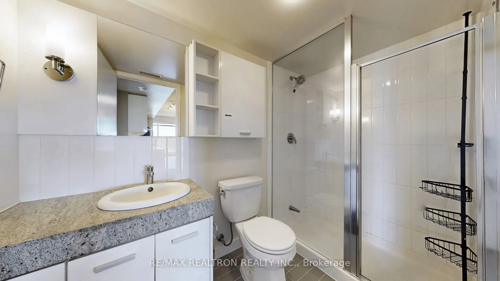 33 Singer Court, #1711