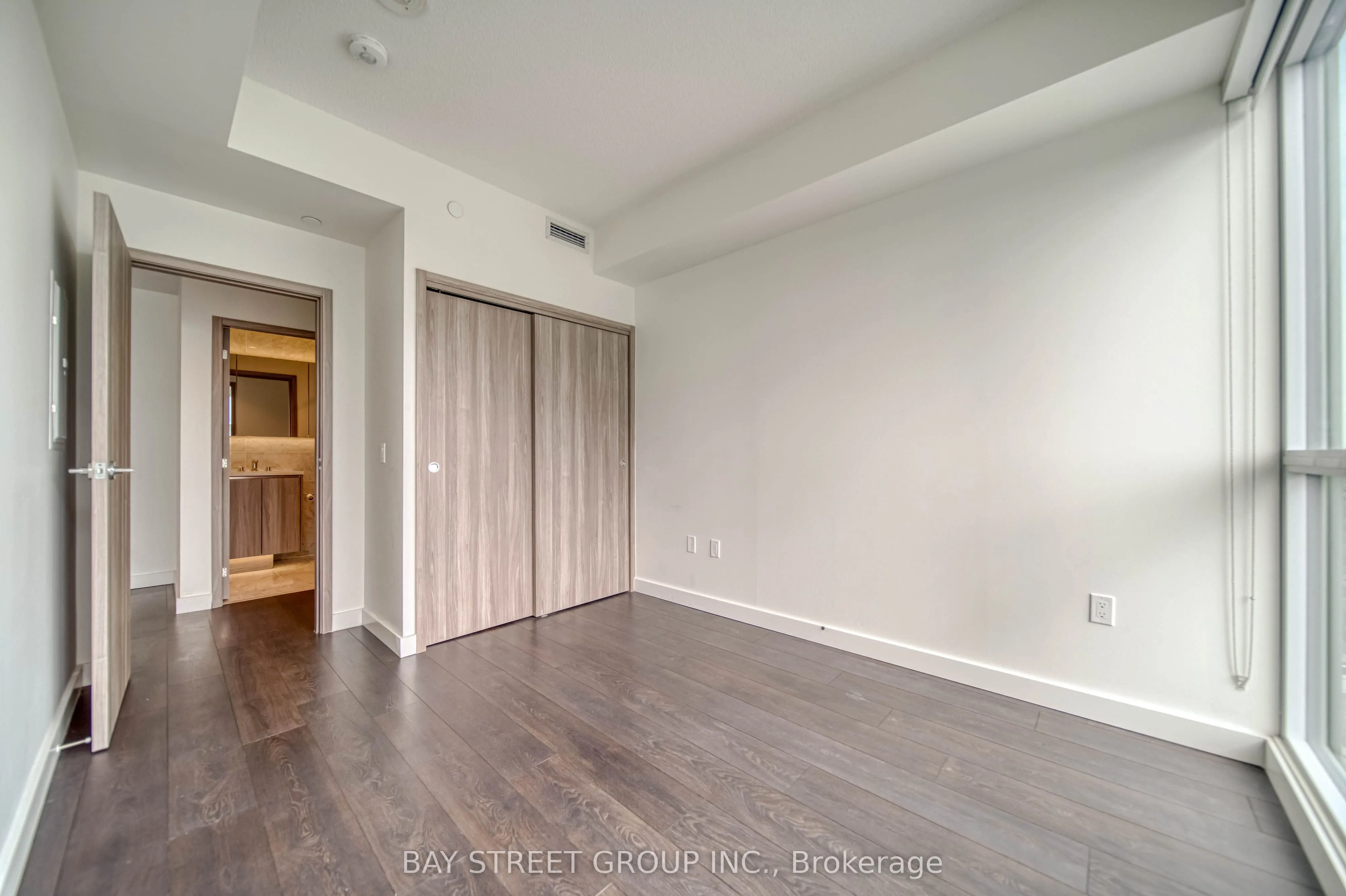 95 Mcmahon Drive, #3909