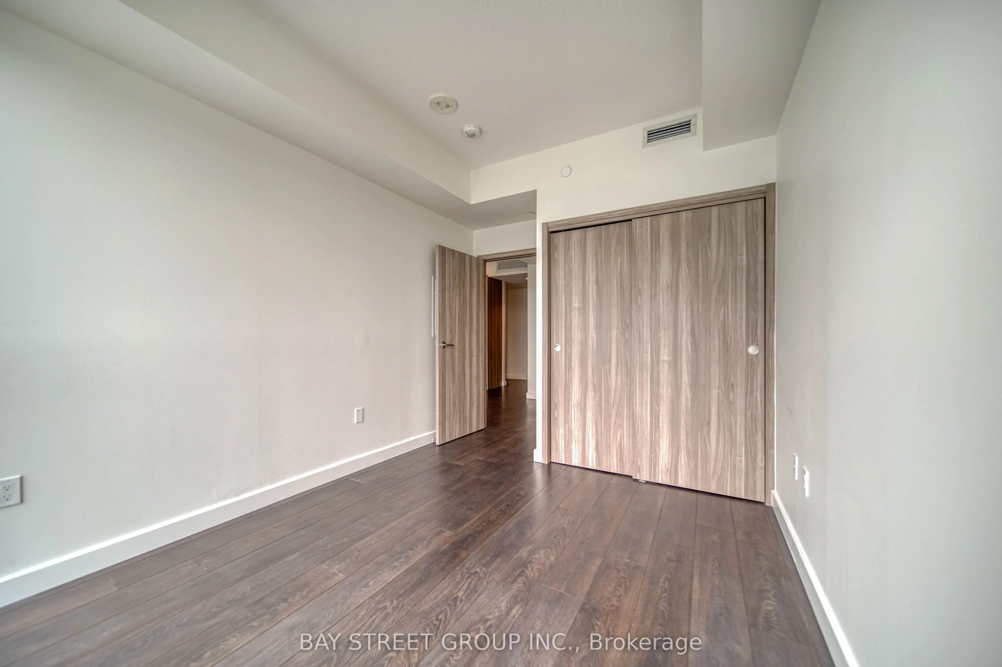 95 Mcmahon Drive, #3909