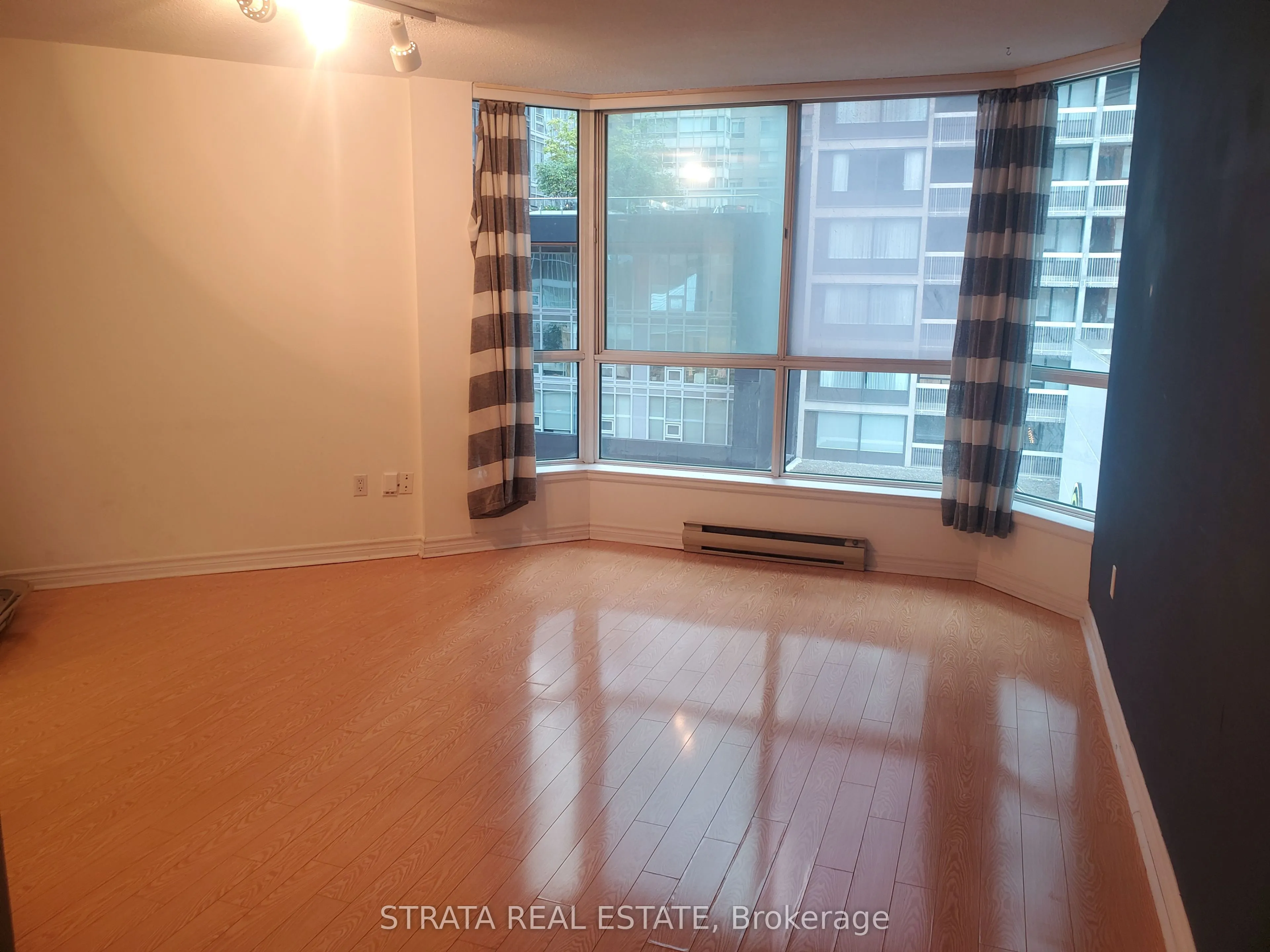 38 Elm Street, #405