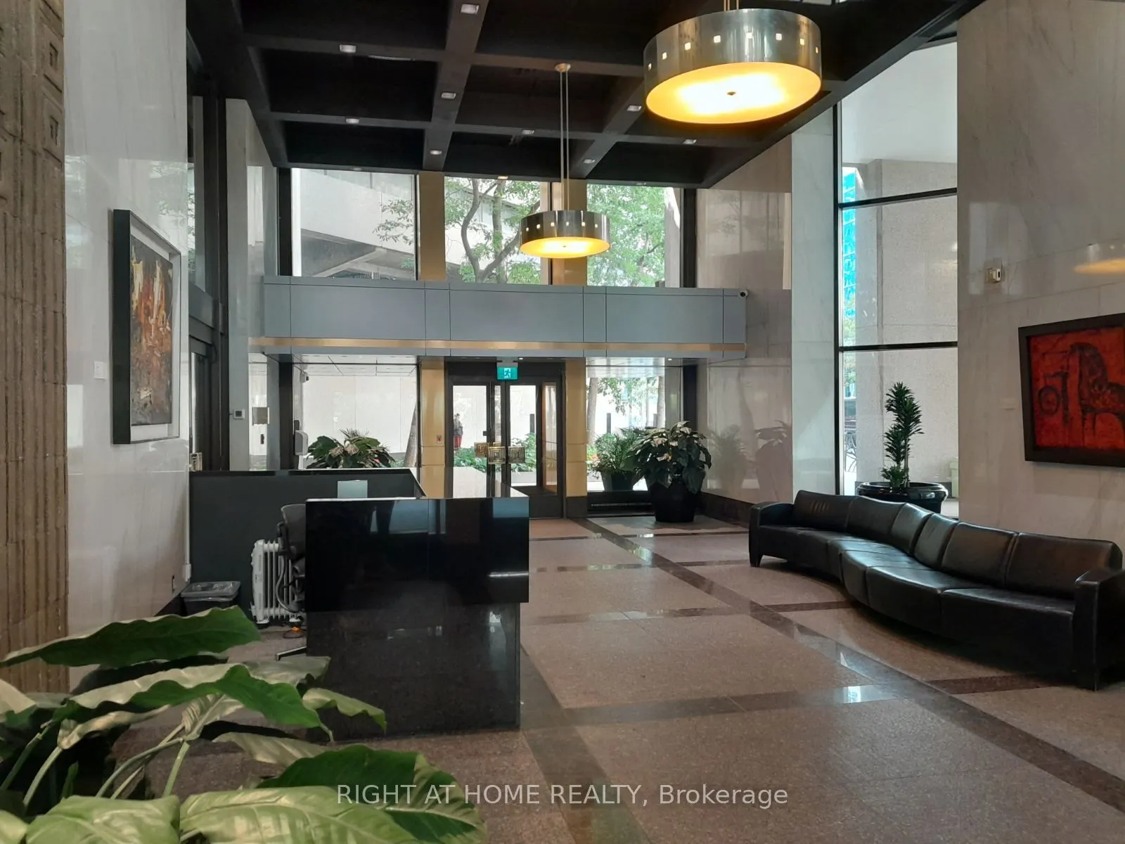 33 Harbour Square, #3240