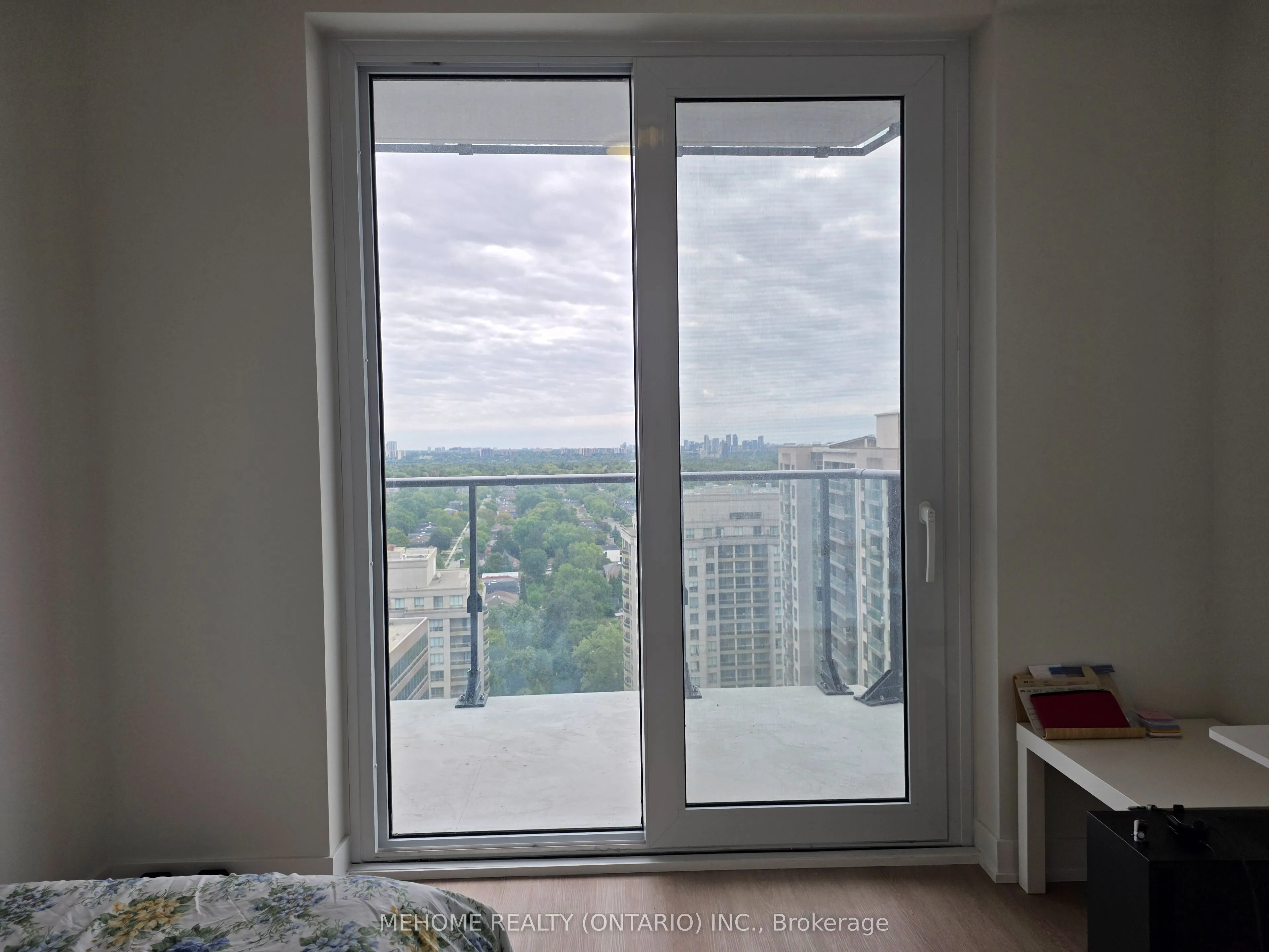 15 Ellerslie Avenue, #2302