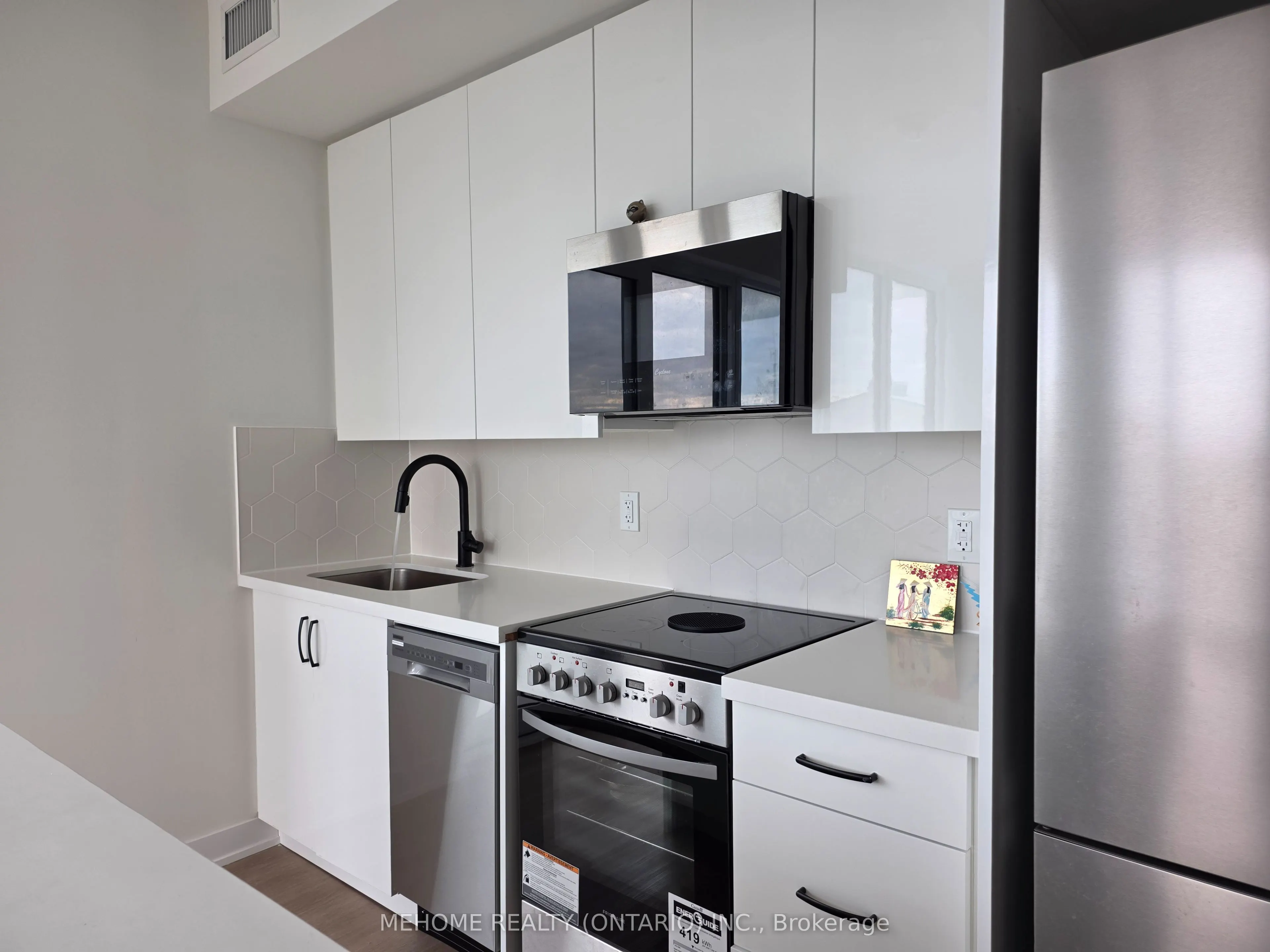 15 Ellerslie Avenue, #2302