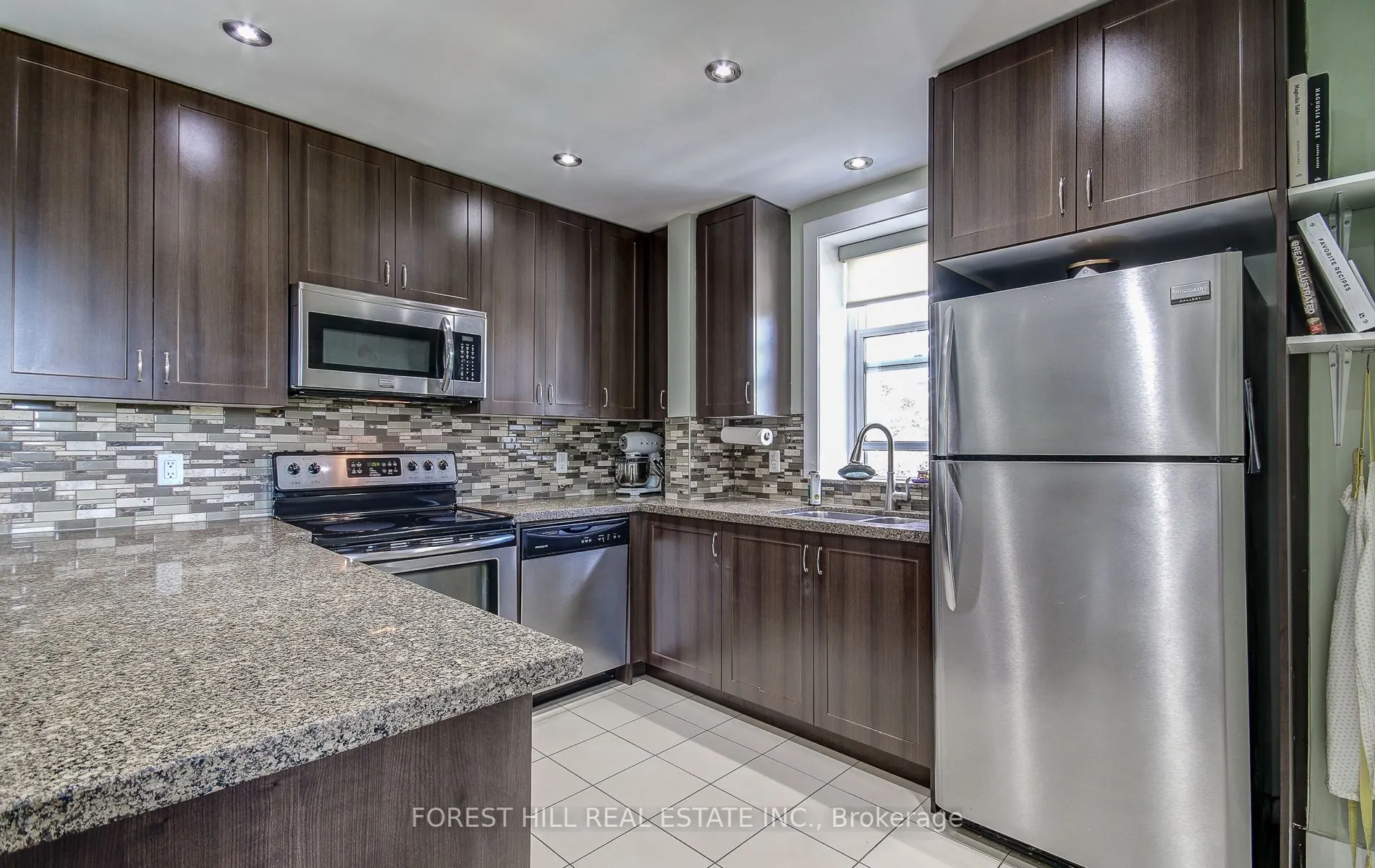 2603 Bathurst Street, #508