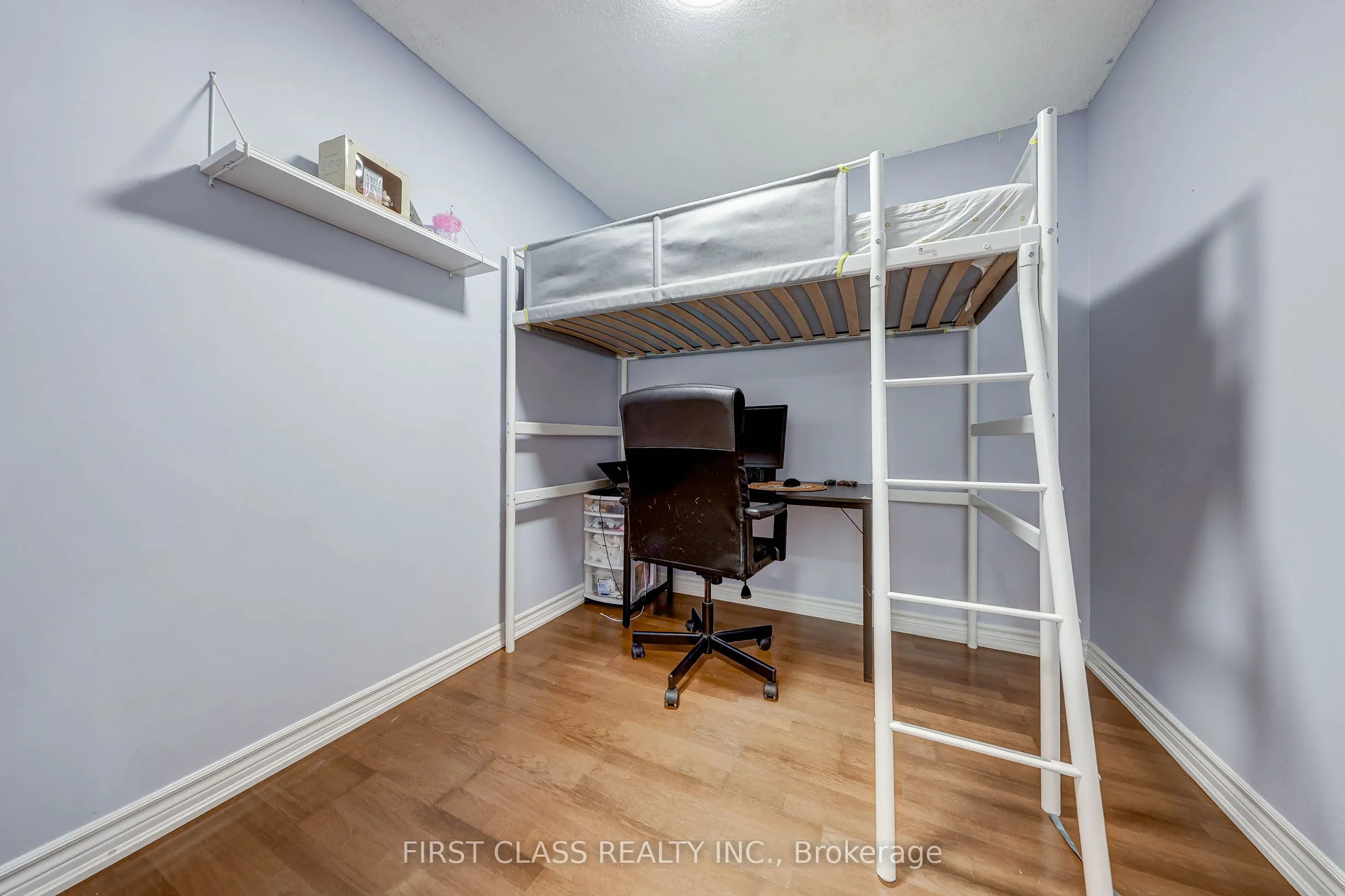761 Bay Street, #2813