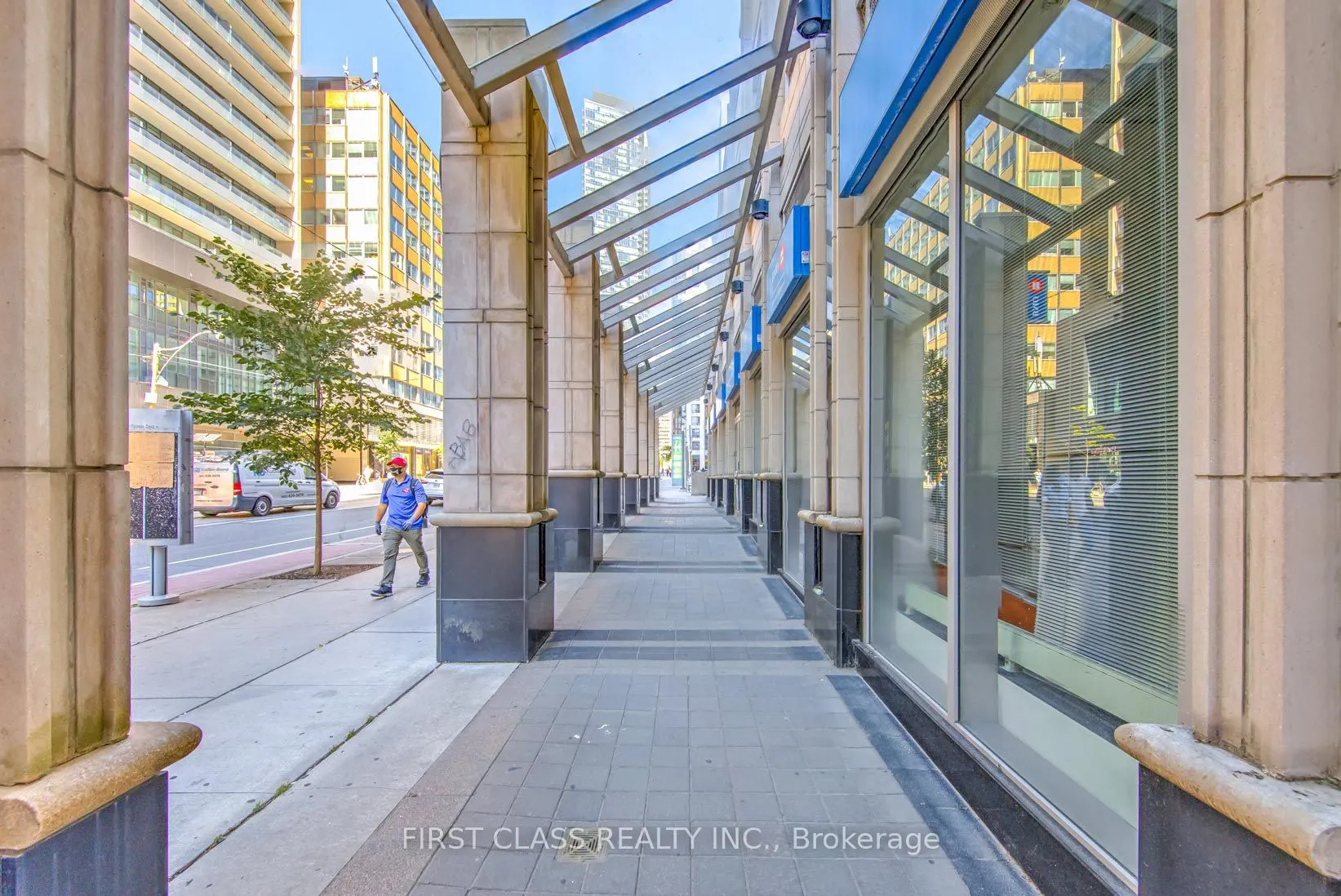 761 Bay Street, #2813
