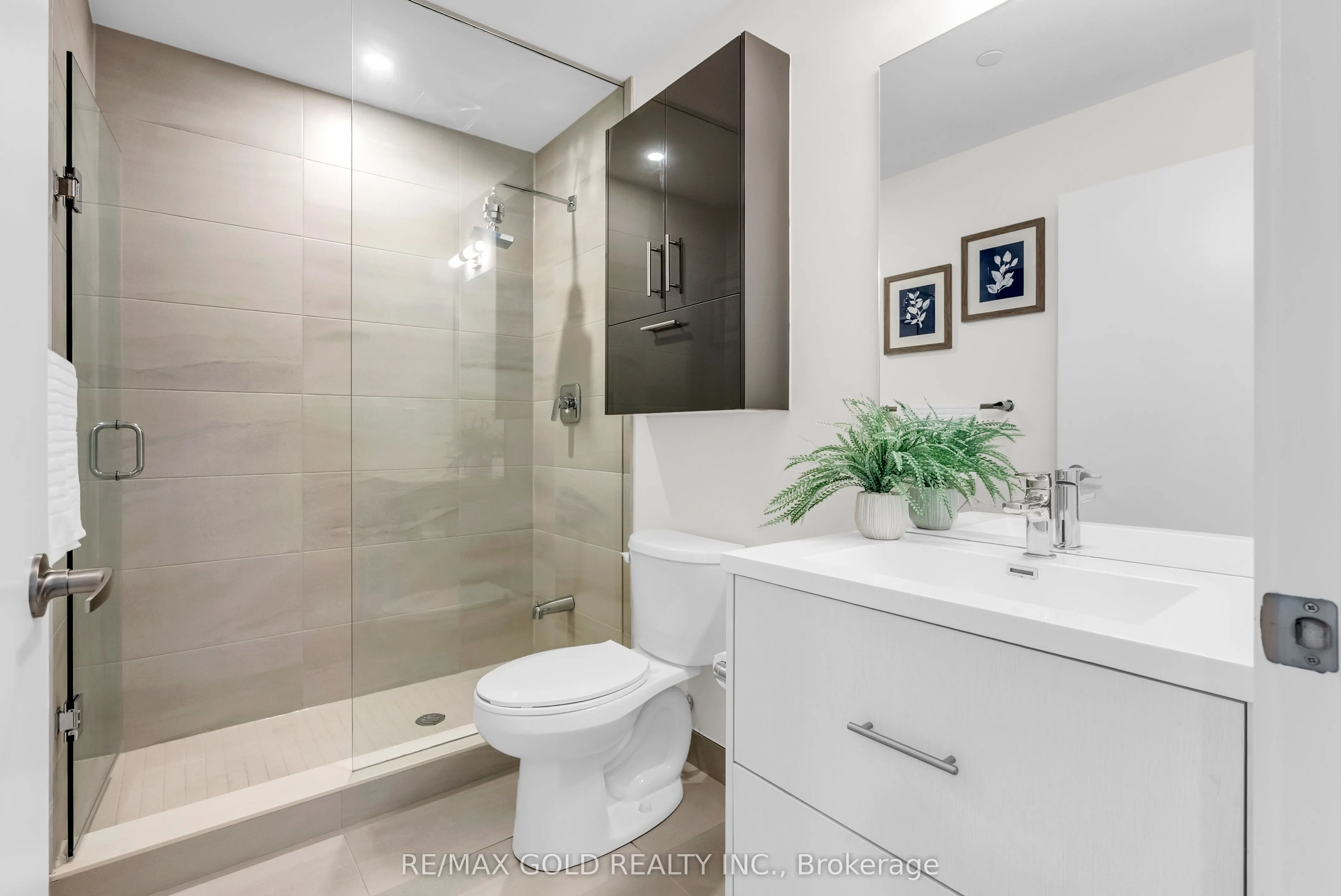 188 FAIRVIEW MALL Drive, #2101